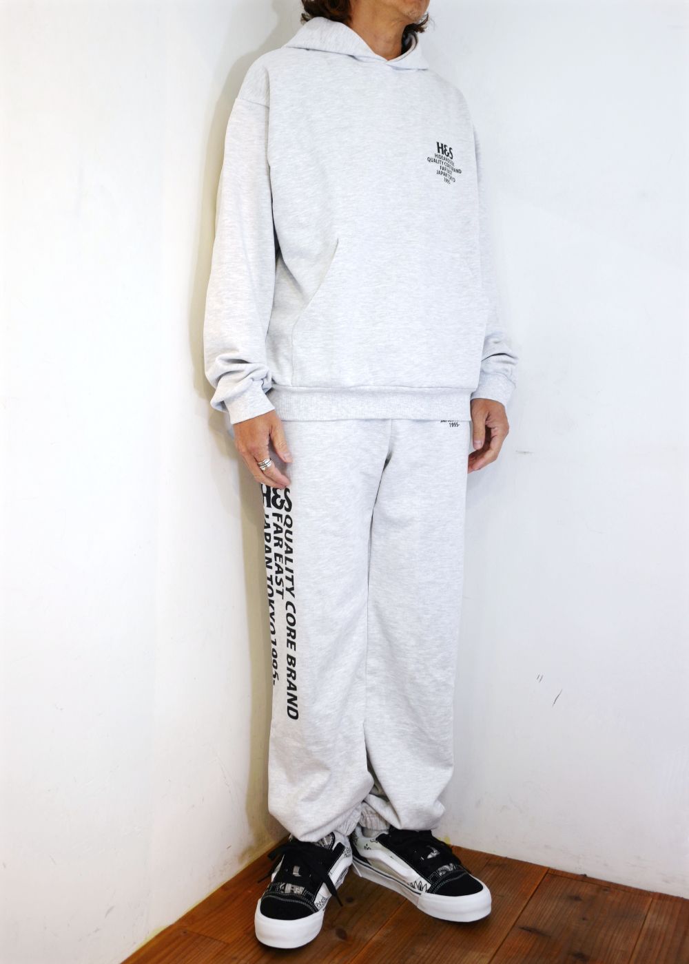 HIDE AND SEEK - 【ラスト1点】HS SWEAT PANT (HEATHER GRAY ...