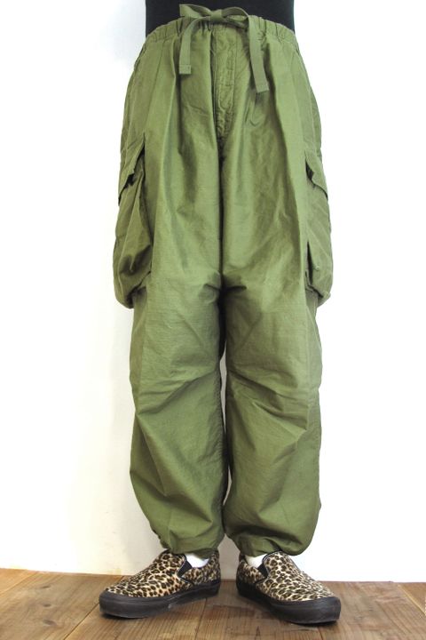 Back 洗い落とせる Satin Error Fit Cargo Easy Pants