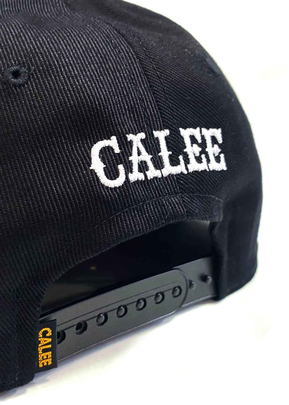 S.V.D.S.H EMBROIDERY CAP (BLACK×WHITE) / オリジナル ロゴ刺繍 キャップ