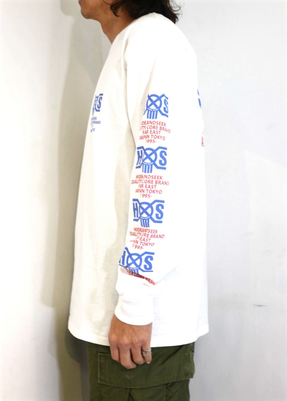 HIDE AND SEEK - HS×BH L/S TEE (WHITE) / バウンティーハンター コラボ ロングスリーブTシャツ |  LOOPHOLE