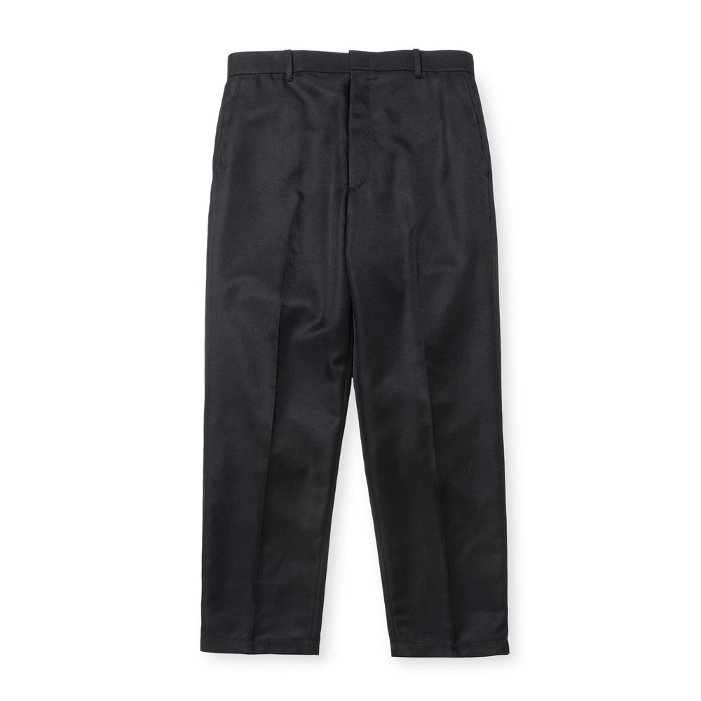 CALEE 新作販売告知 / 万能スラックスでストリートスタイルに綺麗め要素をプラス。