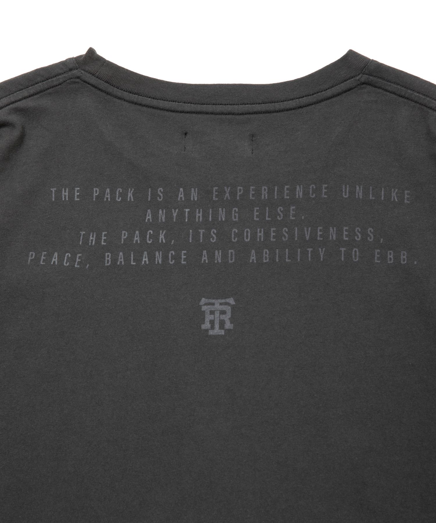 R9 BLK LS TEE (BLACK) / タイポグラフィ プリント オリジナル Tシャツ