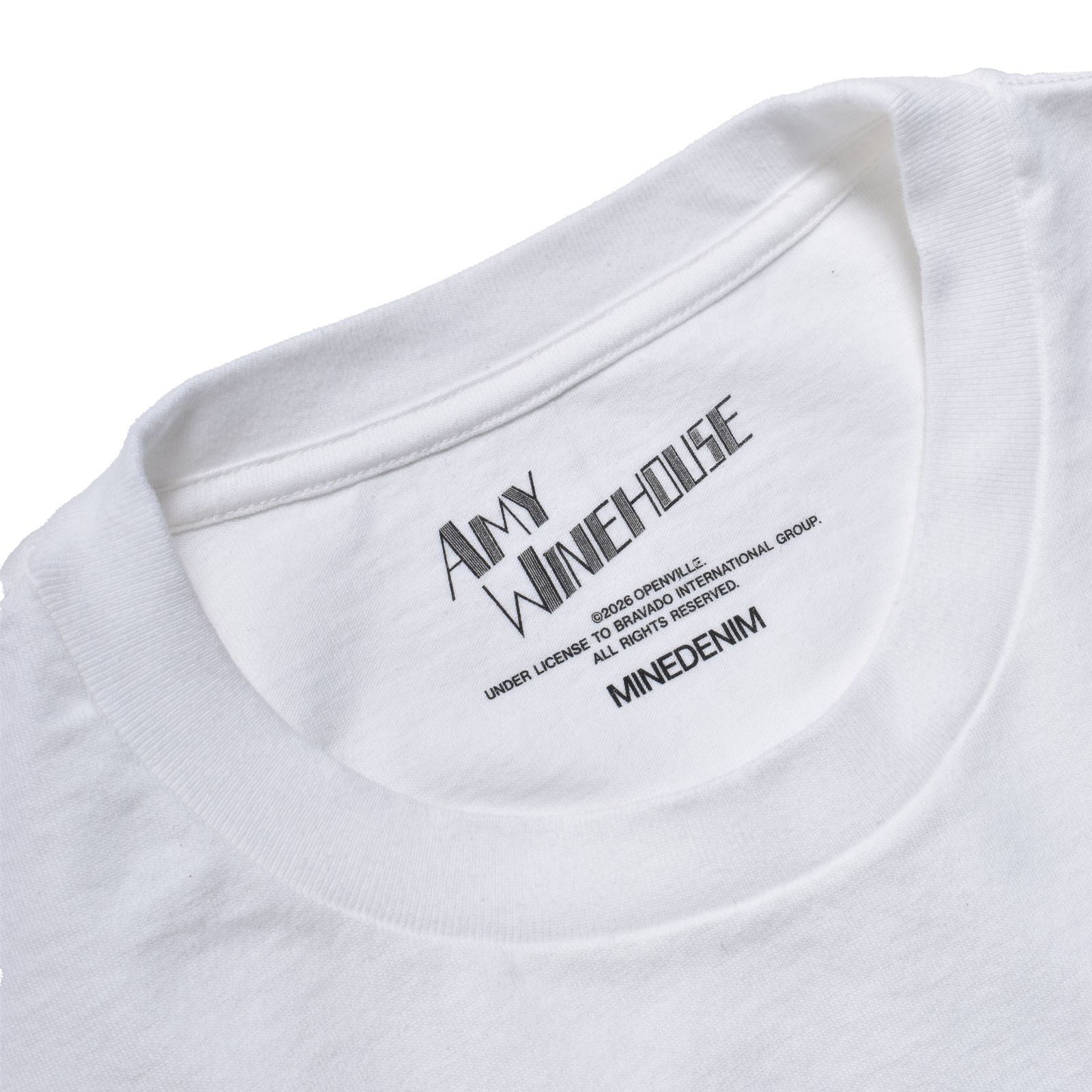 Amy Winehouse "Lean On A Car" Photo S/S (WHITE) / エイミー・ワインハウス コラボ Tシャツ
