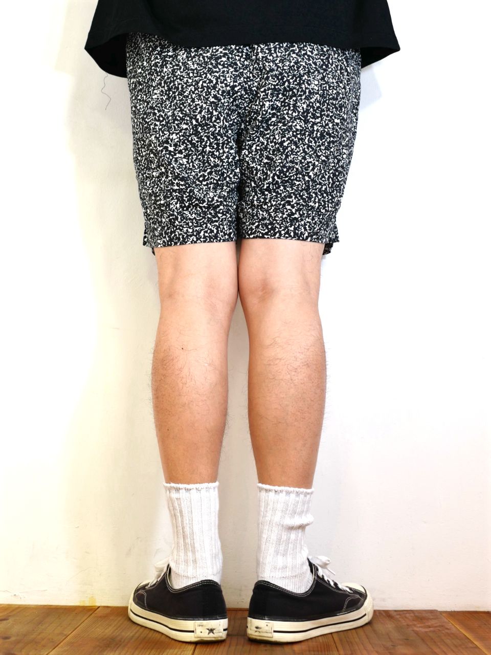 COOTIE PRODUCTIONS - 【ラスト1点】Allover Printed Broad 2 Tuck Easy Shorts  (BLACK) / 総柄プリント ショーツ / セットアップ可能 | LOOPHOLE