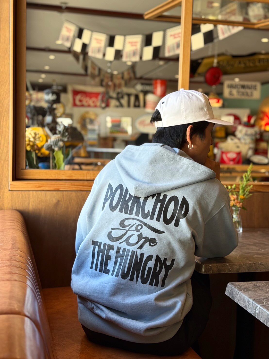 HUNGRY ZIP UP HOODIE (STONE BLUE) / ハングリー ロゴ スウェット ジップパーカー