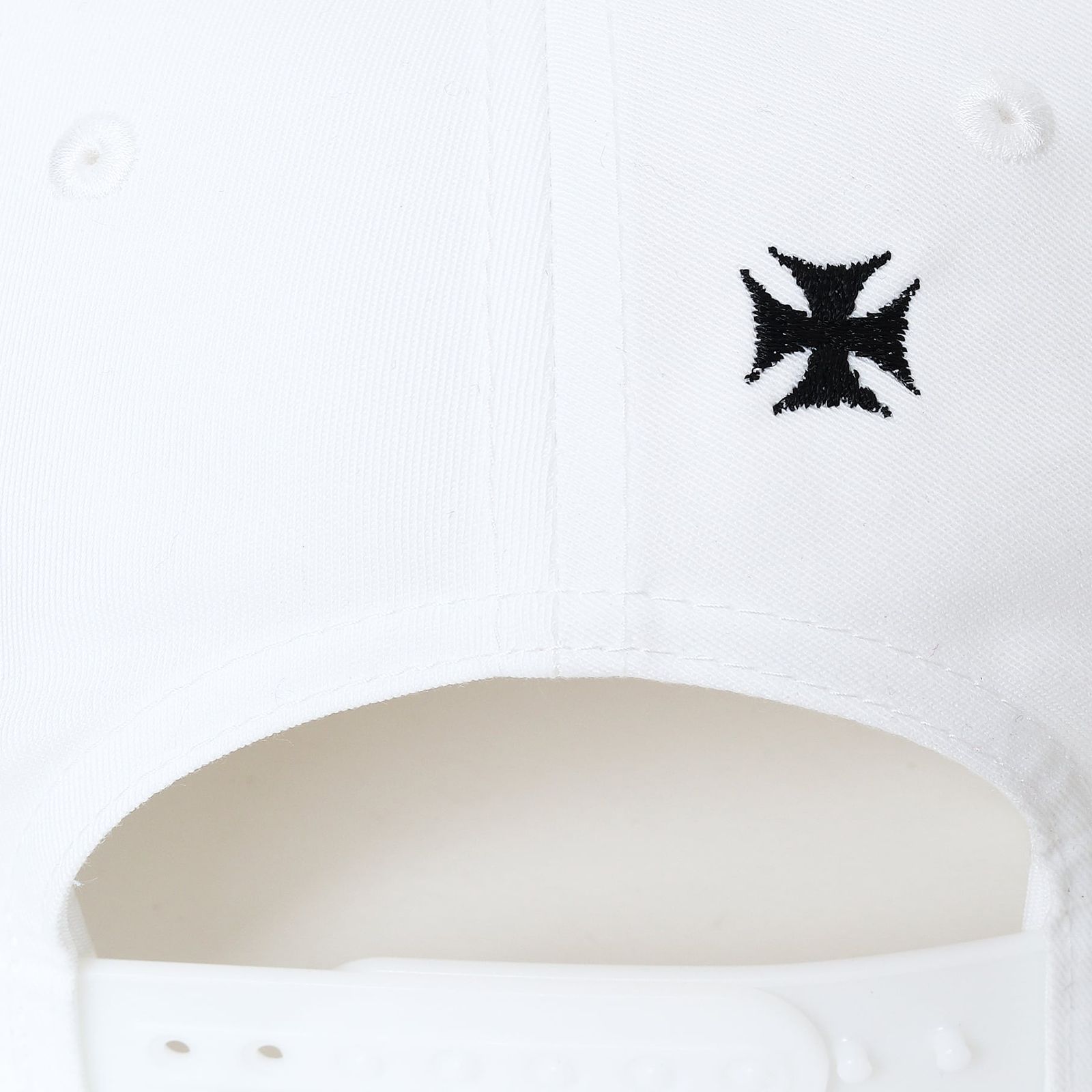 C&H LOGO COTTON CAP (WHITE) / ロゴ 刺繍 キャップ
