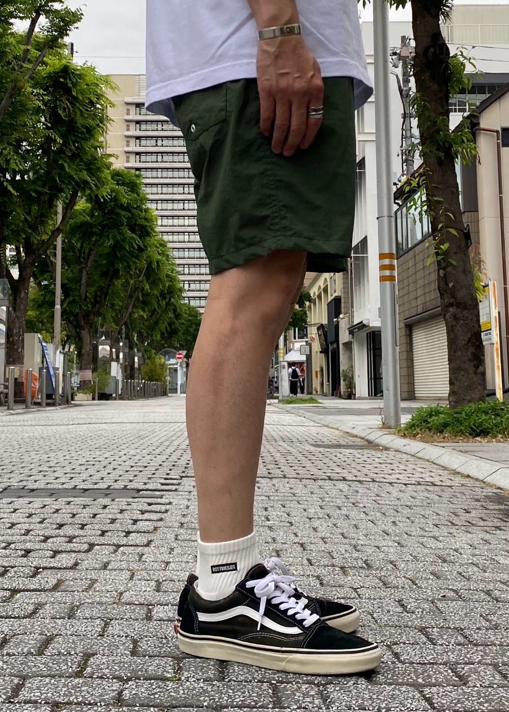 HYBRID SHORTS (KHAKI) / ナイロン イージーショーツ