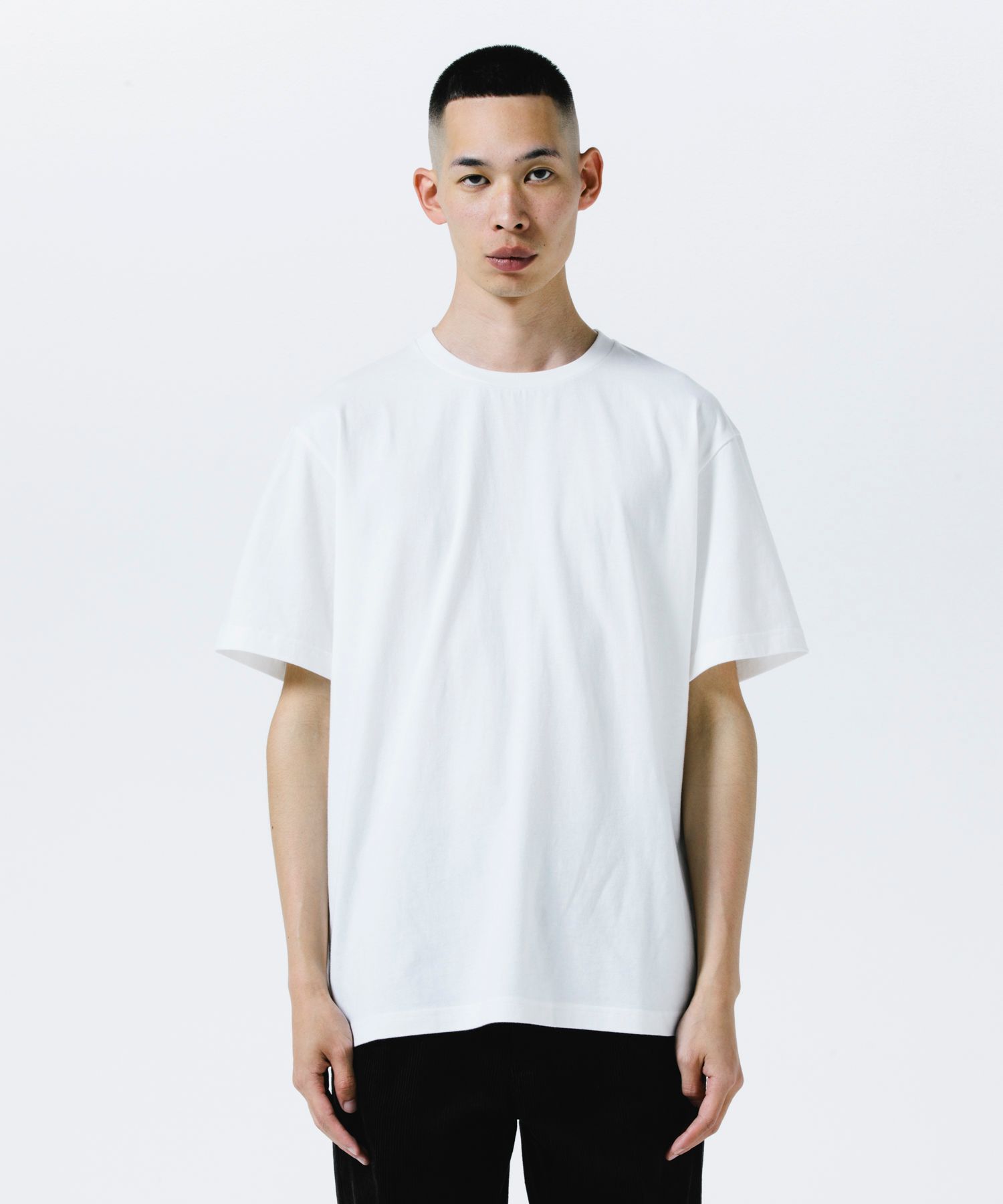 R9 BASIC TEE (WHITE) /  オリジナル ロゴプリント Tシャツ