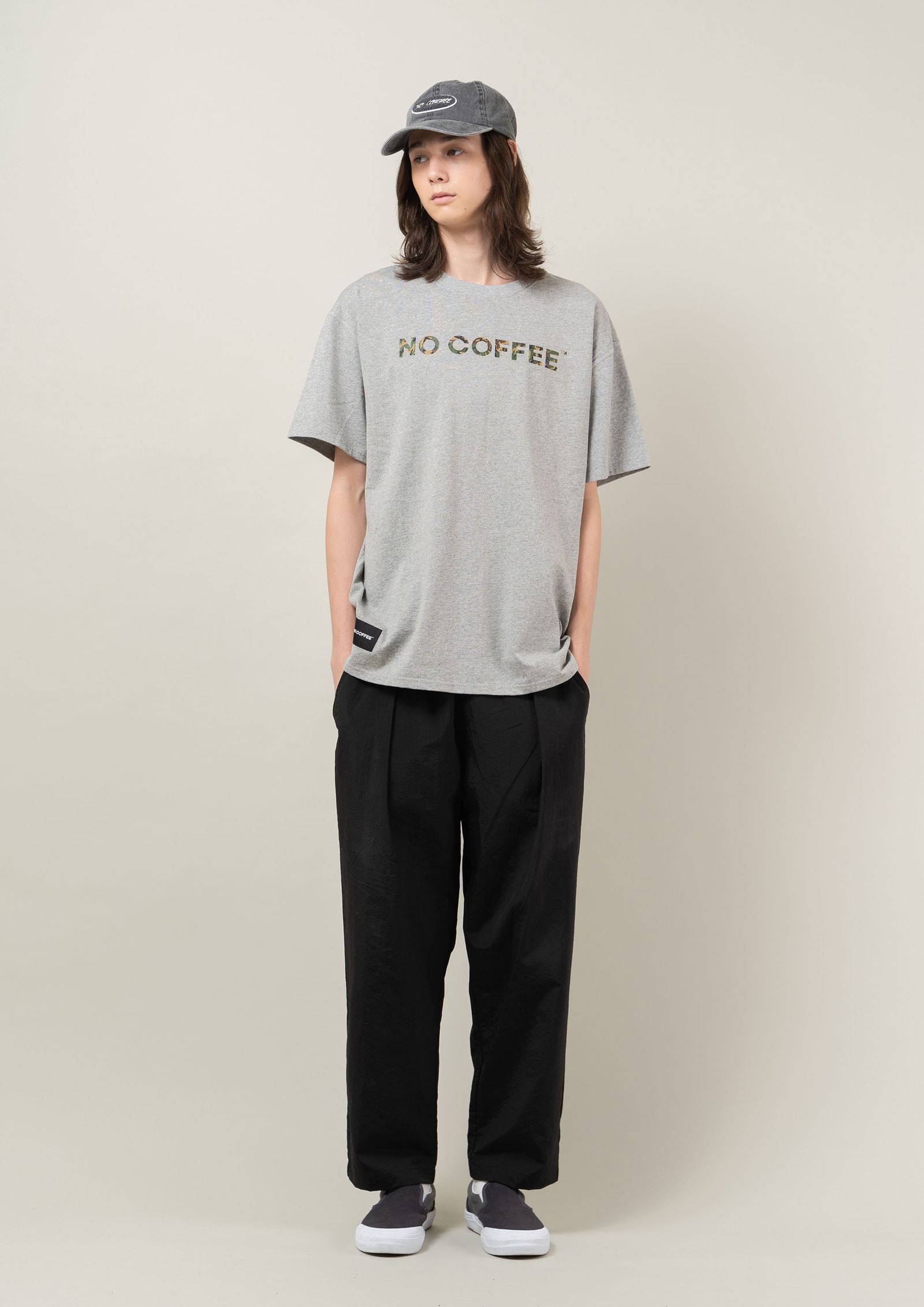 カモ柄プリントS/S TEE (GRAY)
