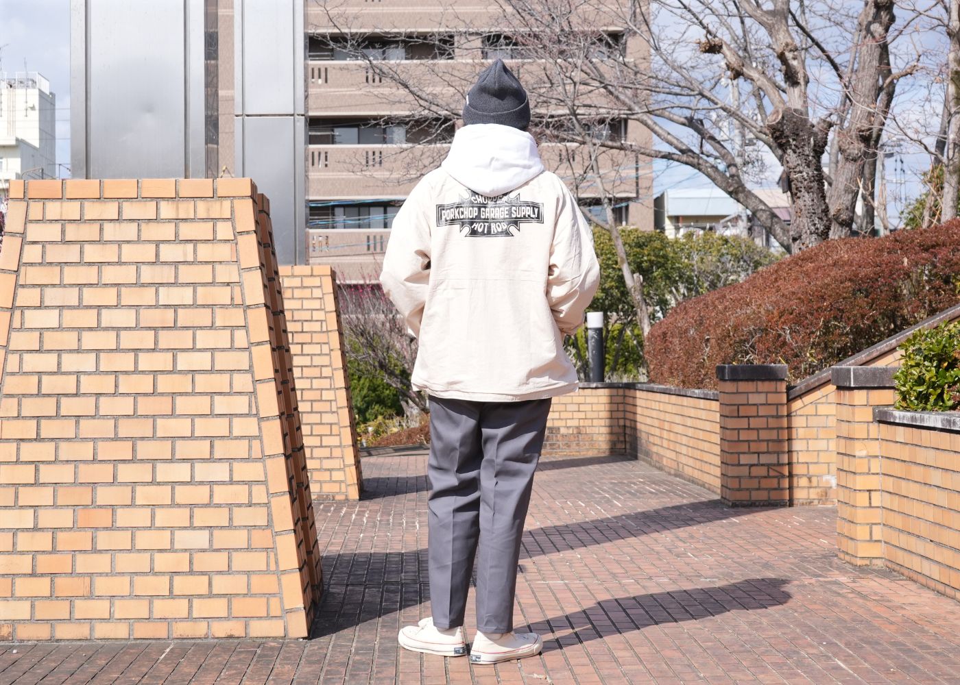 STANDARD STREET STYLE