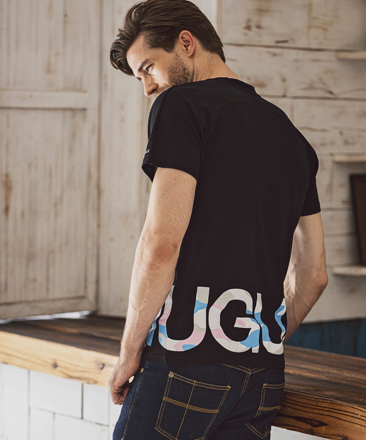 【定番人気】1PIU1UGUALE3 RELAX カモ柄ロゴ半袖Tシャツ 1PIU1UGUALE3 RELAX バックカモ半袖Tシャツ 迷彩 カモフラ