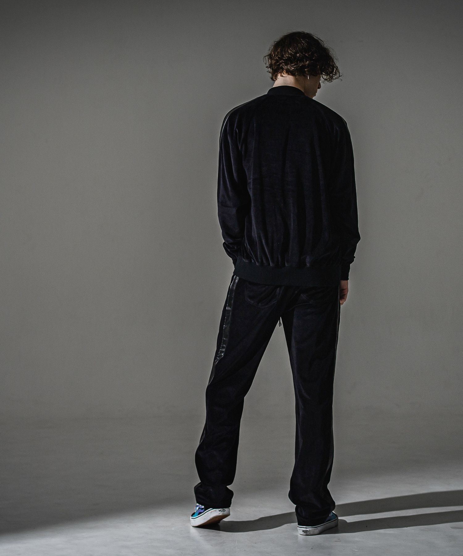 VELOURS VARSITY / RC41-C-005 / ベロアトラックスタジャン / ブラック (9月中旬入荷予定)