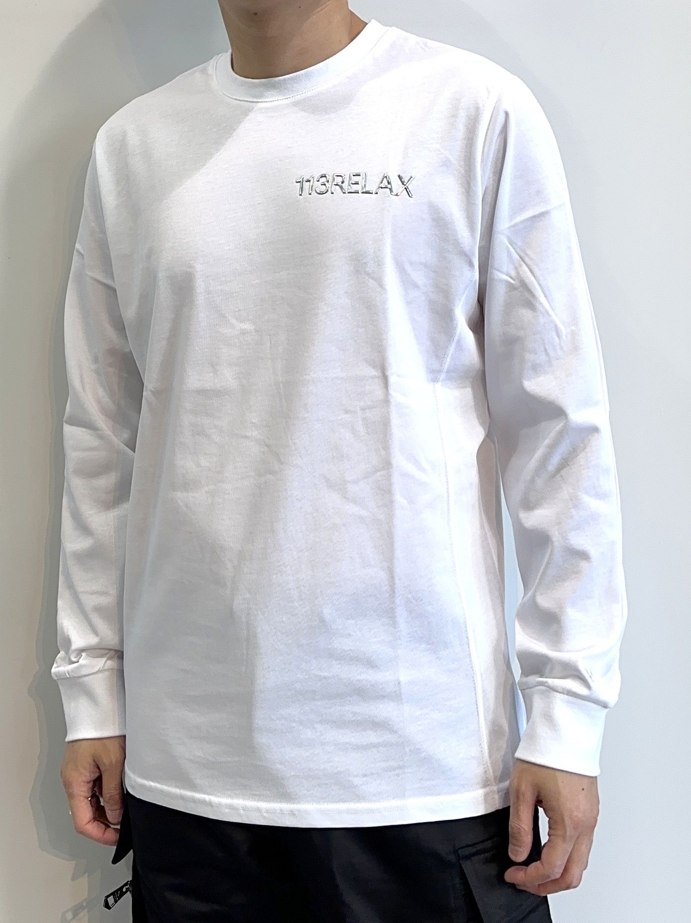 1PIU1UGUALE3 RELAX - メタルロゴロングTシャツ / ust-23056