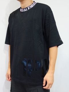 ワイドネックロゴ半袖Tシャツ / ust-21042