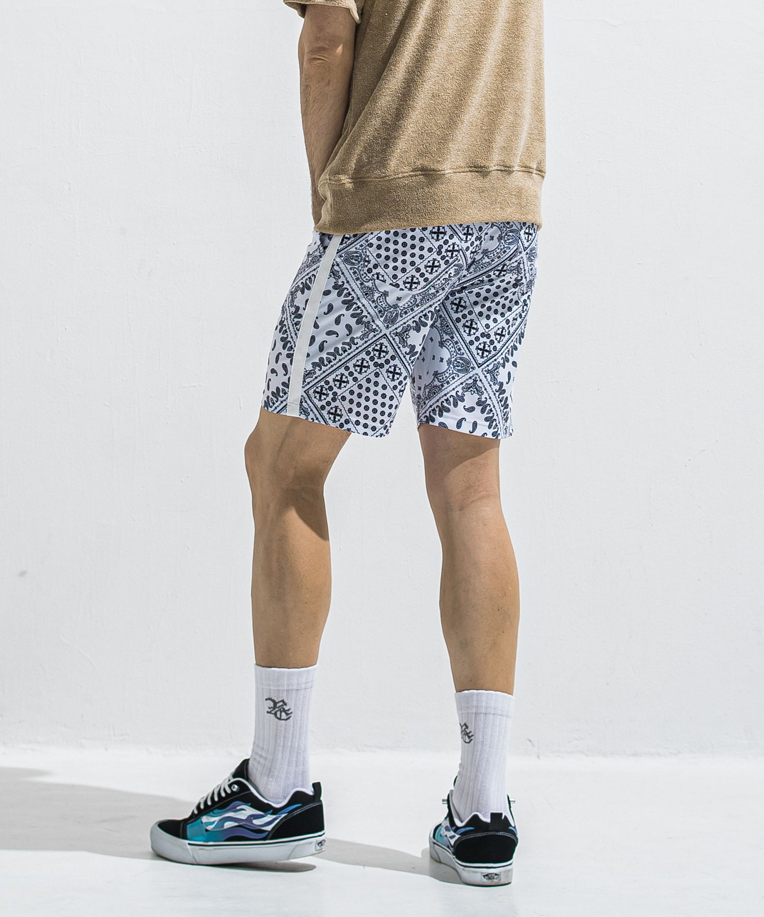 RUSH SHORTS / RC40-HP-002 / ラッシュガードショーツ / バンダナホワイト (5月下旬入荷予定)