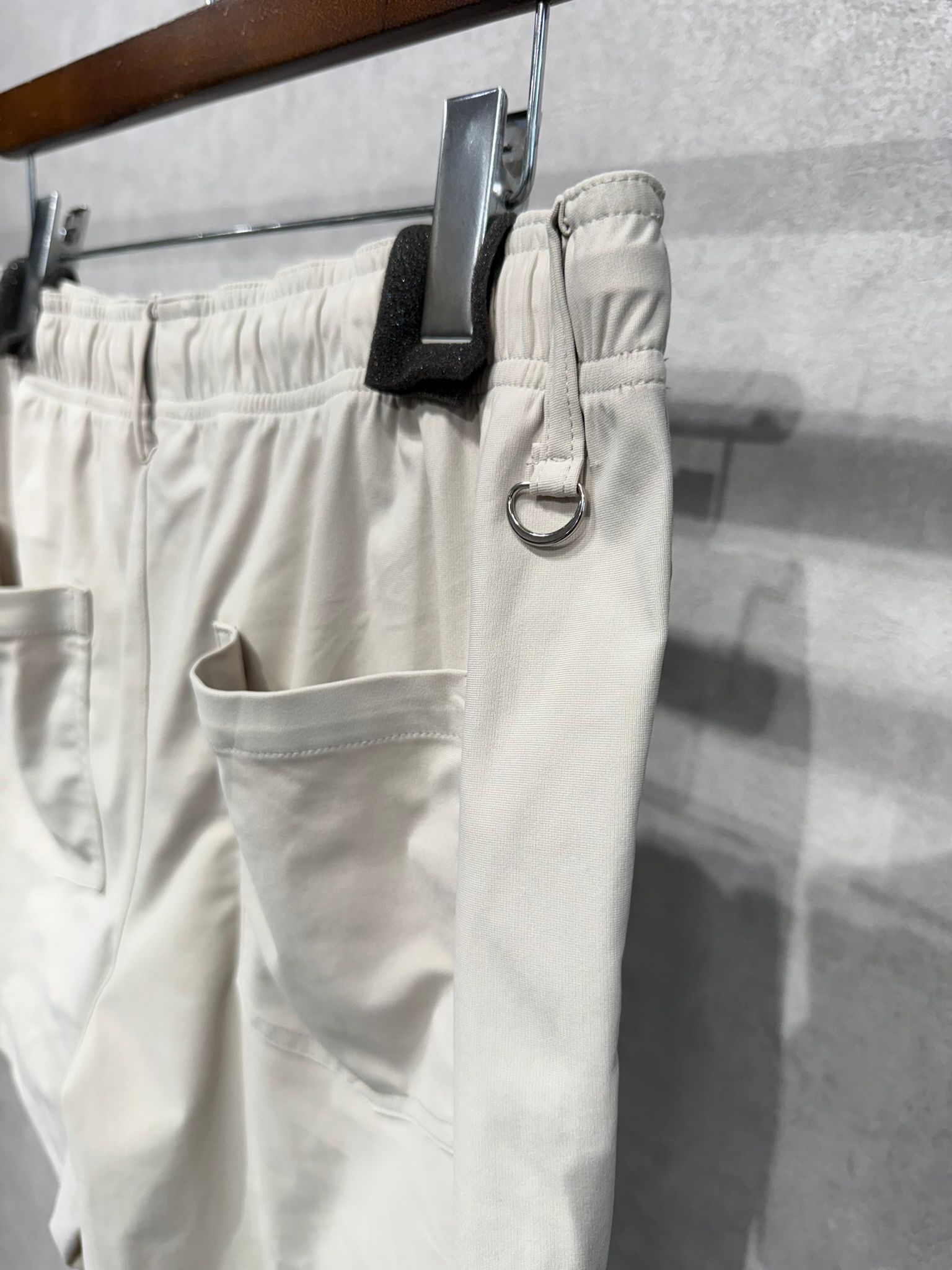 TV NYLON SHORTS / RC36-HP-004 / リラックスナイロンショーツ / グレージュ