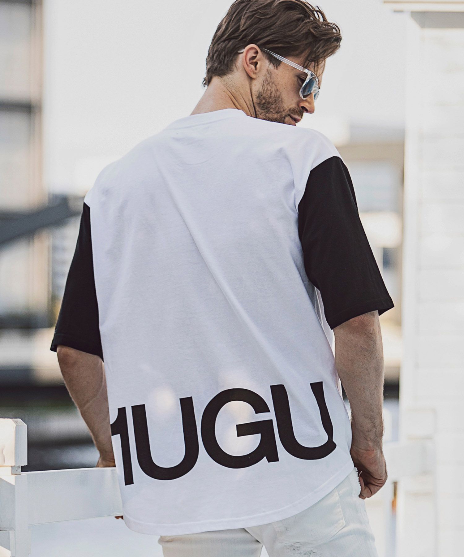 1PIU1UGUALE3 RELAX - オーバーサイズバイカラー半袖Tシャツ / ust