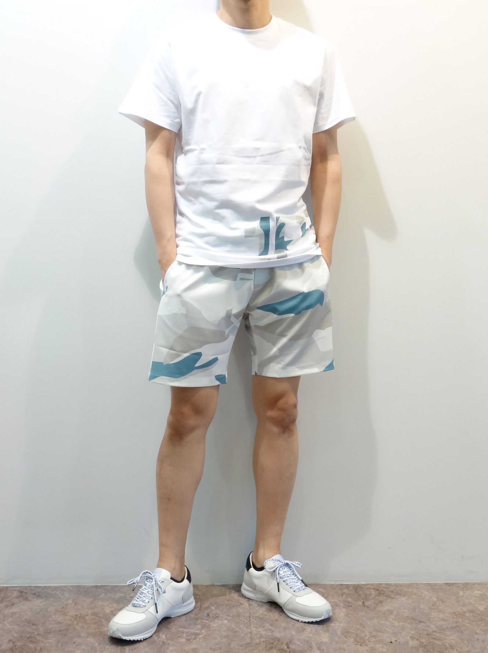 カモ柄ロゴ半袖Tシャツ / ust-22017