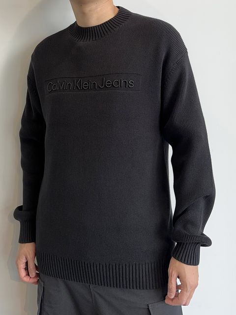 インスティテューショナルロゴ ニットセーター / J323982 / ブラック