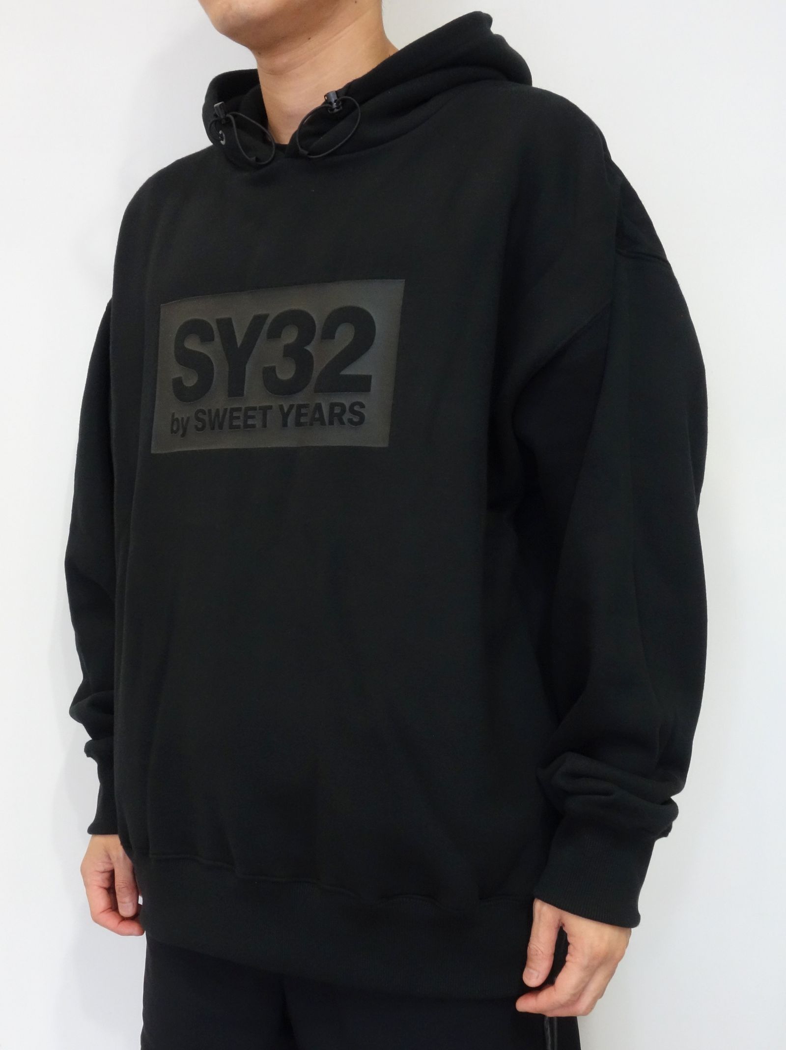 SY32 by SWEET YEARS - BOX LOGO BIG SILHOUETTE HOODIE