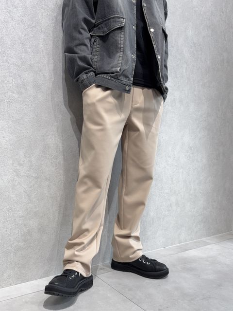 デニムフライトジャケットで新作コーデ