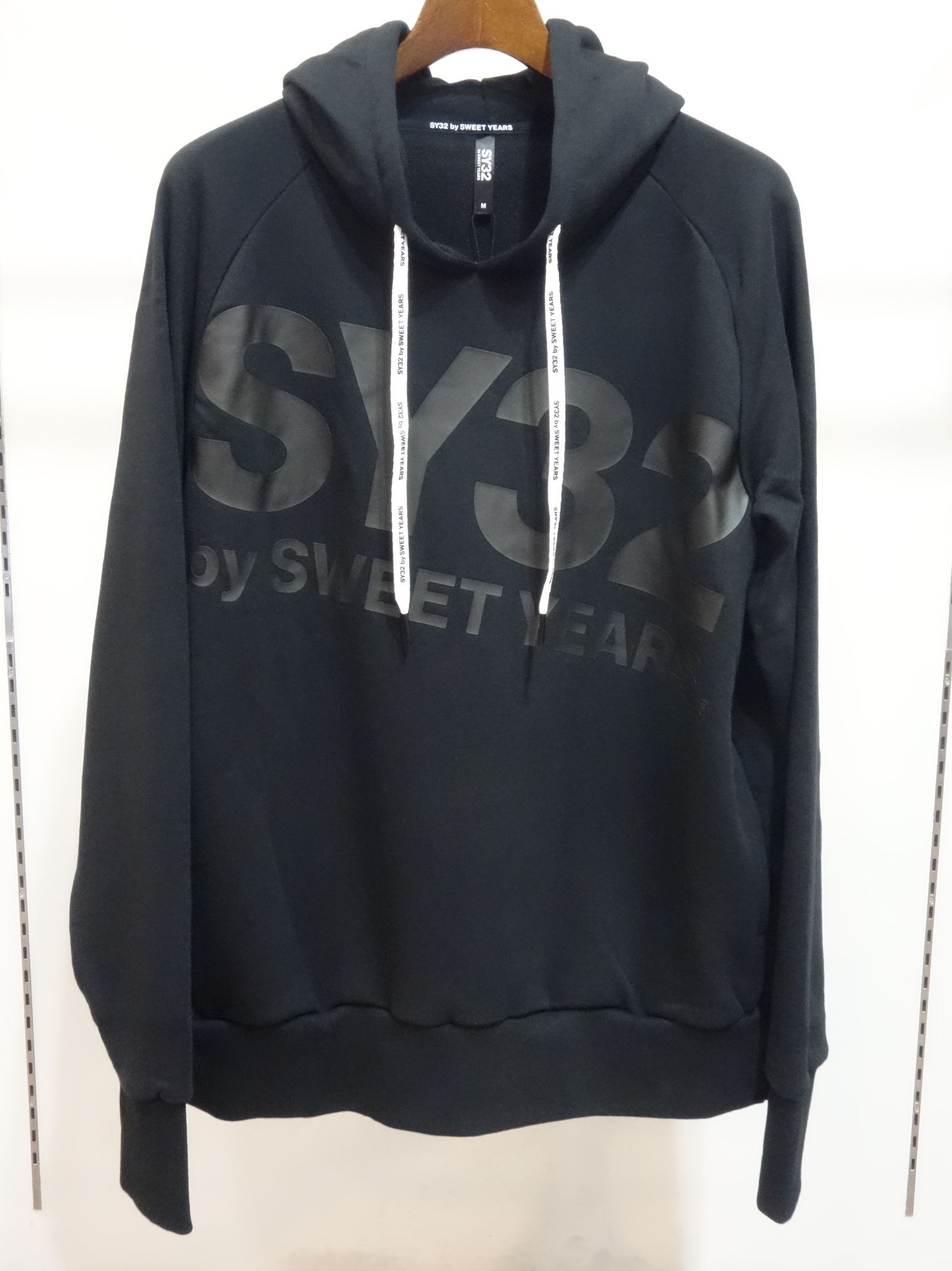 SY32 by SWEET YEARS - BIG LOGO HOODIE / TNS1740 / プルオーバー