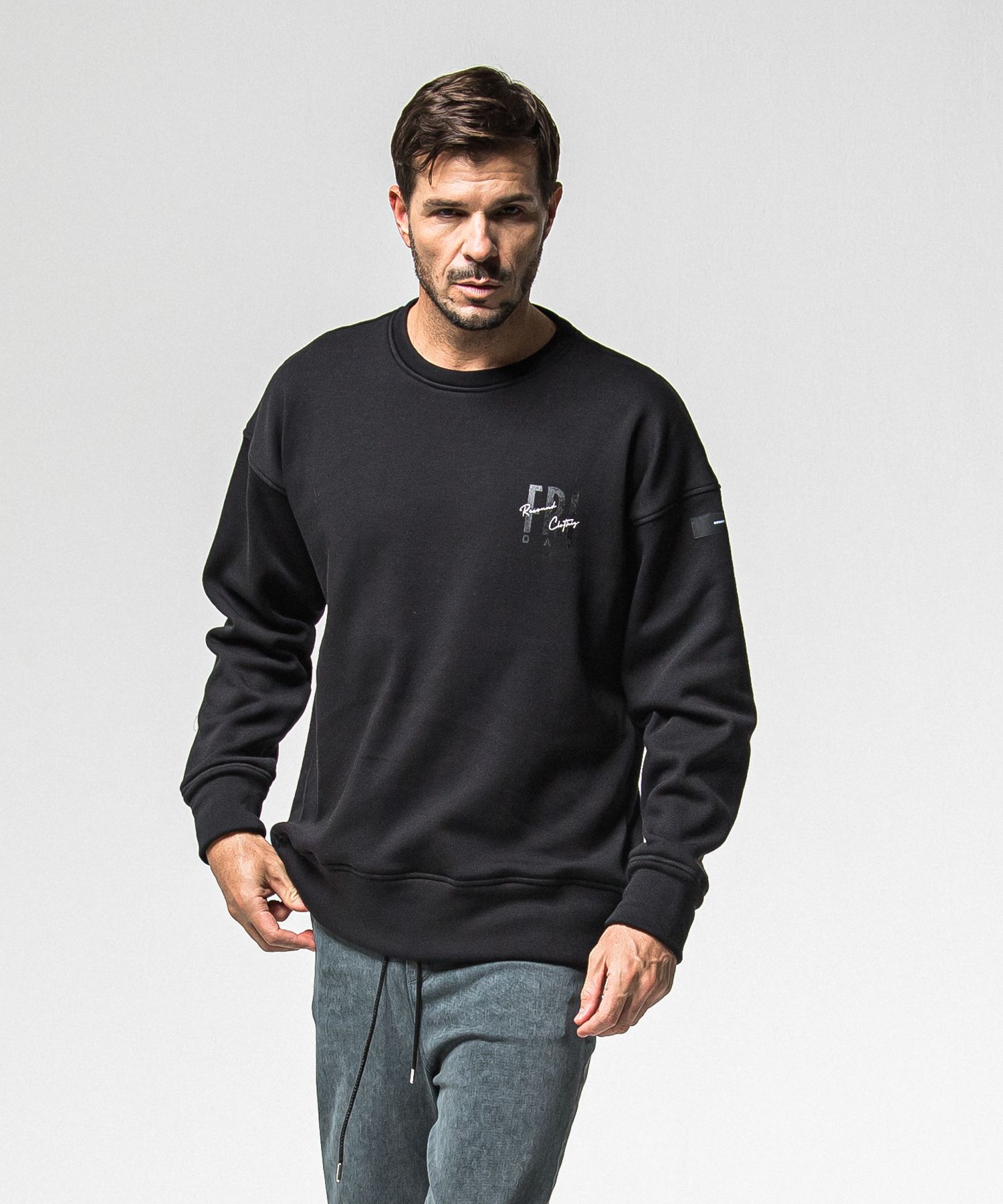 【FRIDAYコラボ】 FRIDAY STANDARD LOGO VELOURS FLEECE TRAINER / RCF1-C-004 / 裏起毛FRIDAYスタンダードロゴトレーナー / ブラック (11月上旬入荷予定)
