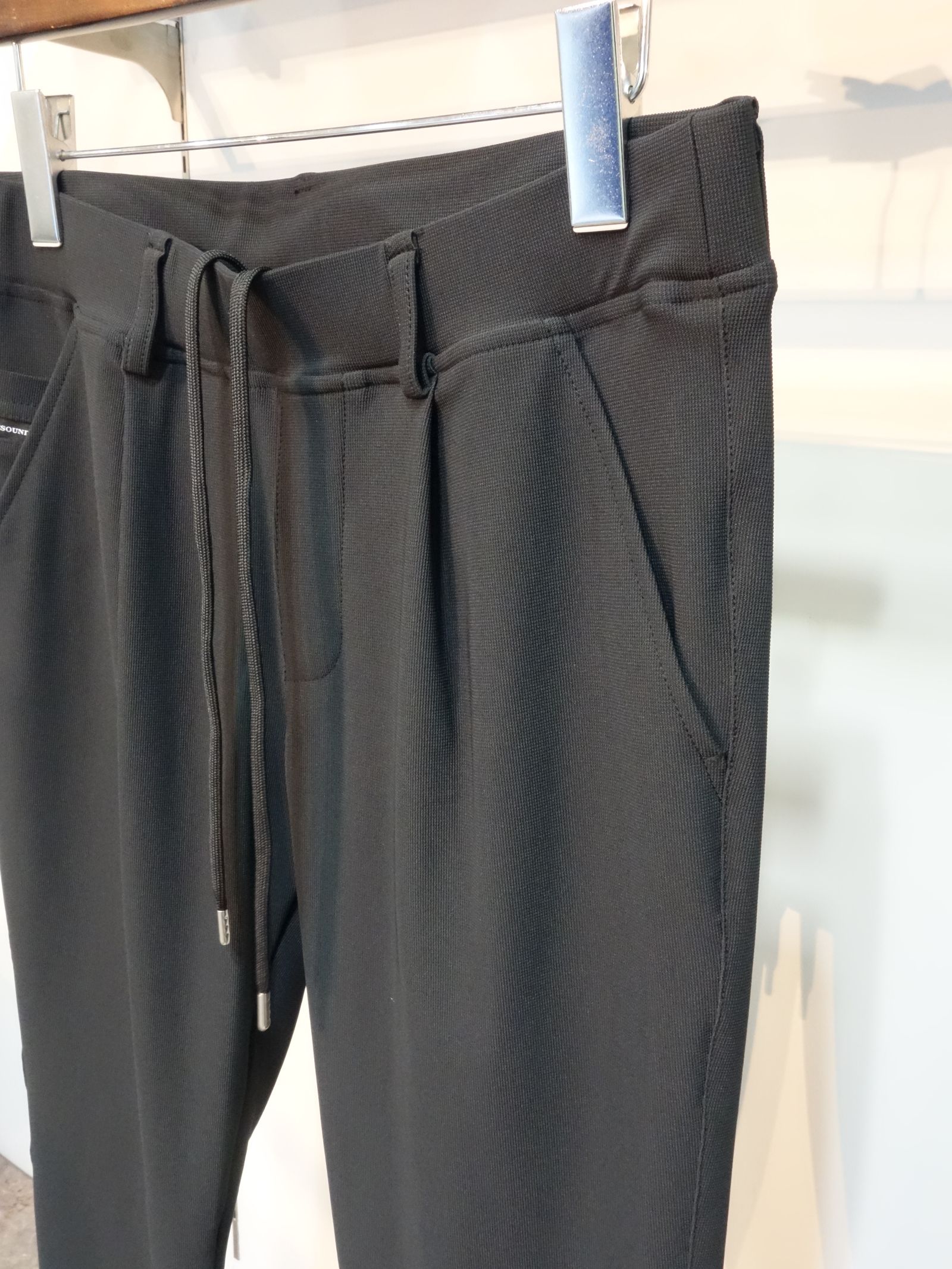 CHRIS EASY TUCK PANTS / RC28-ST-016T / イージータックパンツ / ブラック