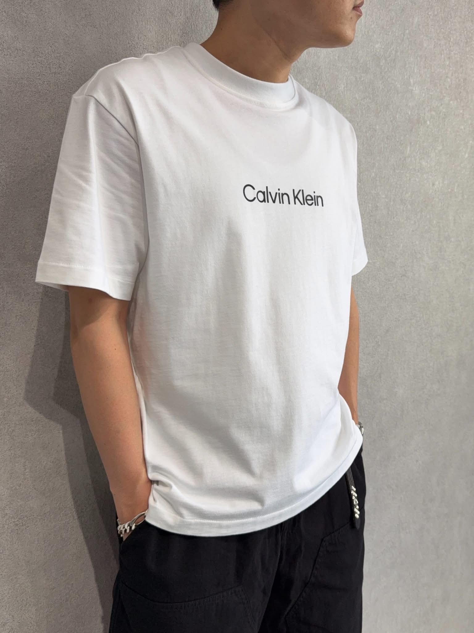 【Calvin Klein】定番ロゴTシャツ×【RESOUND】新作ダブルニーデニム