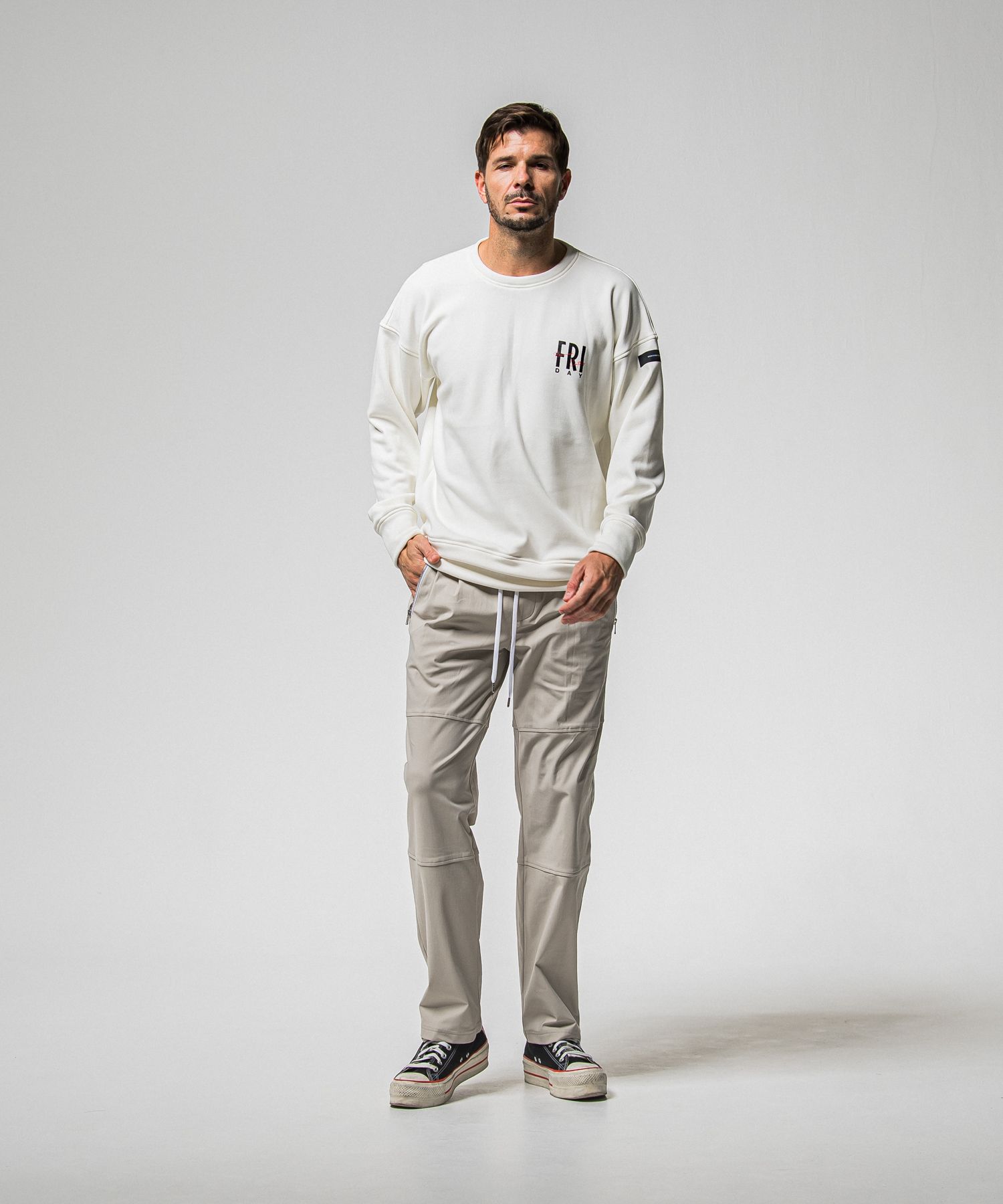 【FRIDAYコラボ】 FRIDAY STANDARD LOGO VELOURS FLEECE TRAINER / RCF1-C-004 / 裏起毛FRIDAYスタンダードロゴトレーナー / ホワイト (11月上旬入荷予定)