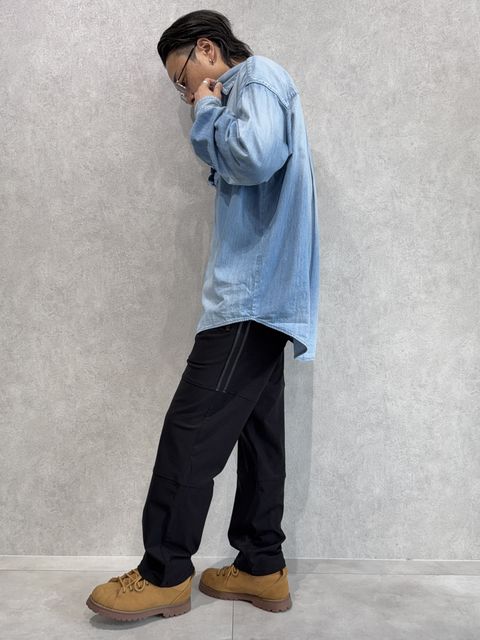 新作裏起毛ワイドラインパンツに愛用デニムシャツ