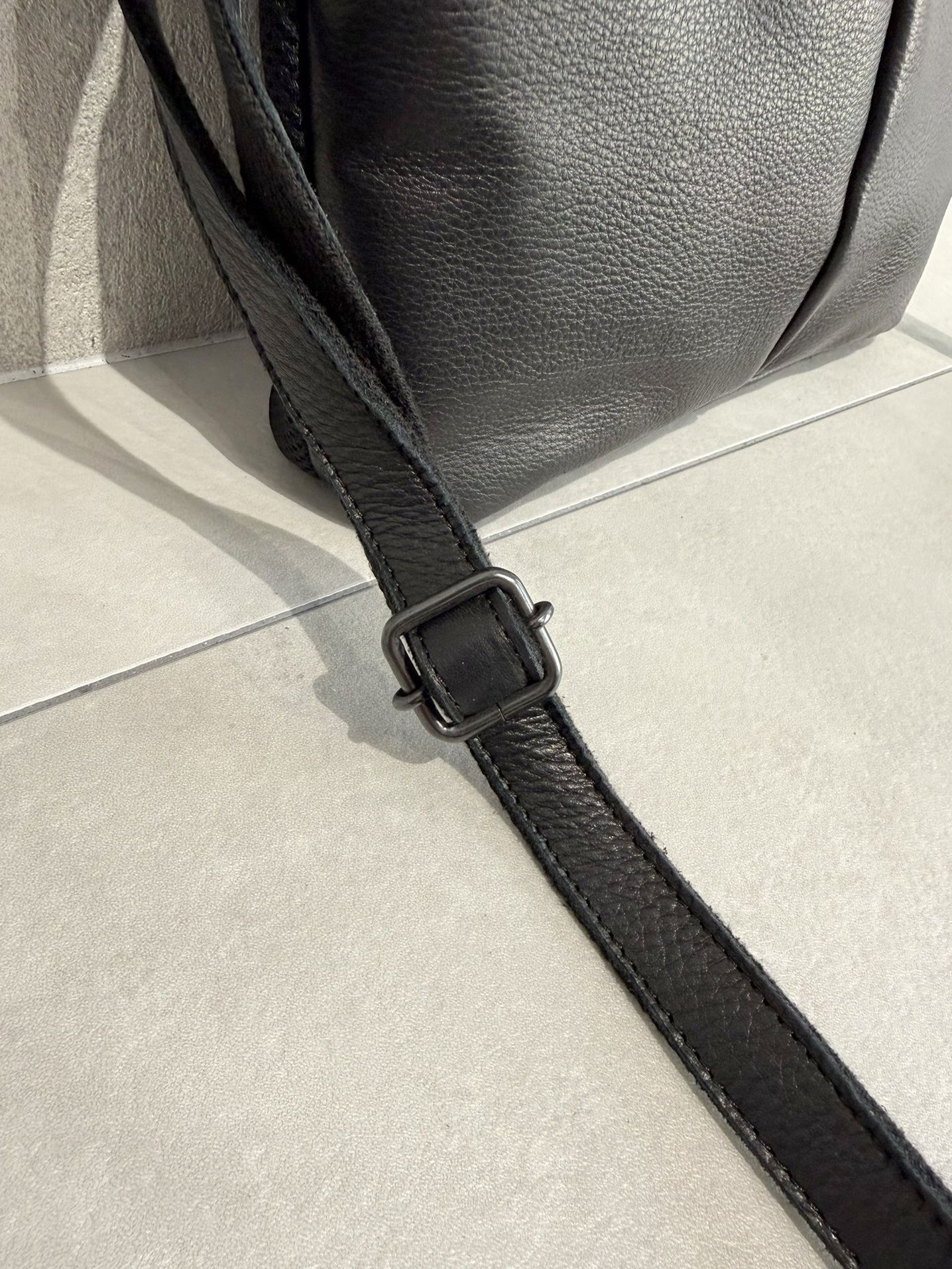 オイルドカウレザー ミニハンドショルダーバッグ / DCD-01507B / ブラック×ブラック