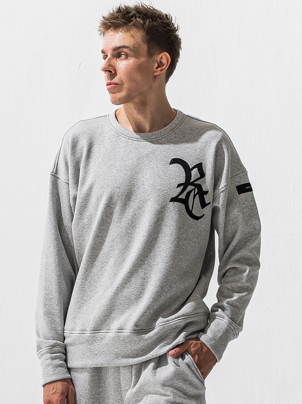 RC VELOURS FLEECE DROP TRAINER / RC42-C-005 / 裏起毛RCロゴトレーナー / グレー (11月上旬入荷予定)