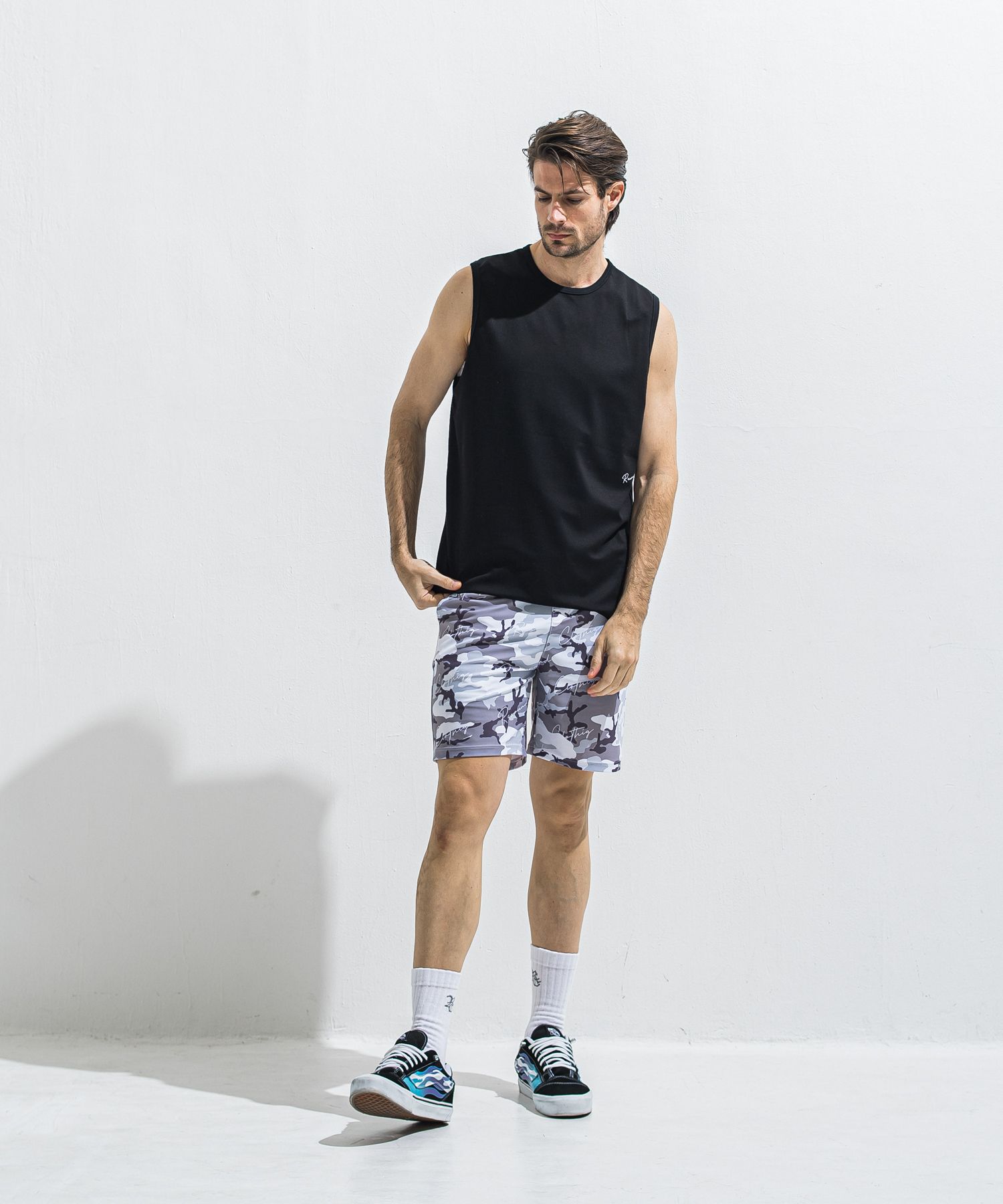 OVER NO SLEEVE / RC40-T-010 / サイドロゴメッシュノースリーブ / ブラック (6月上旬入荷予定)