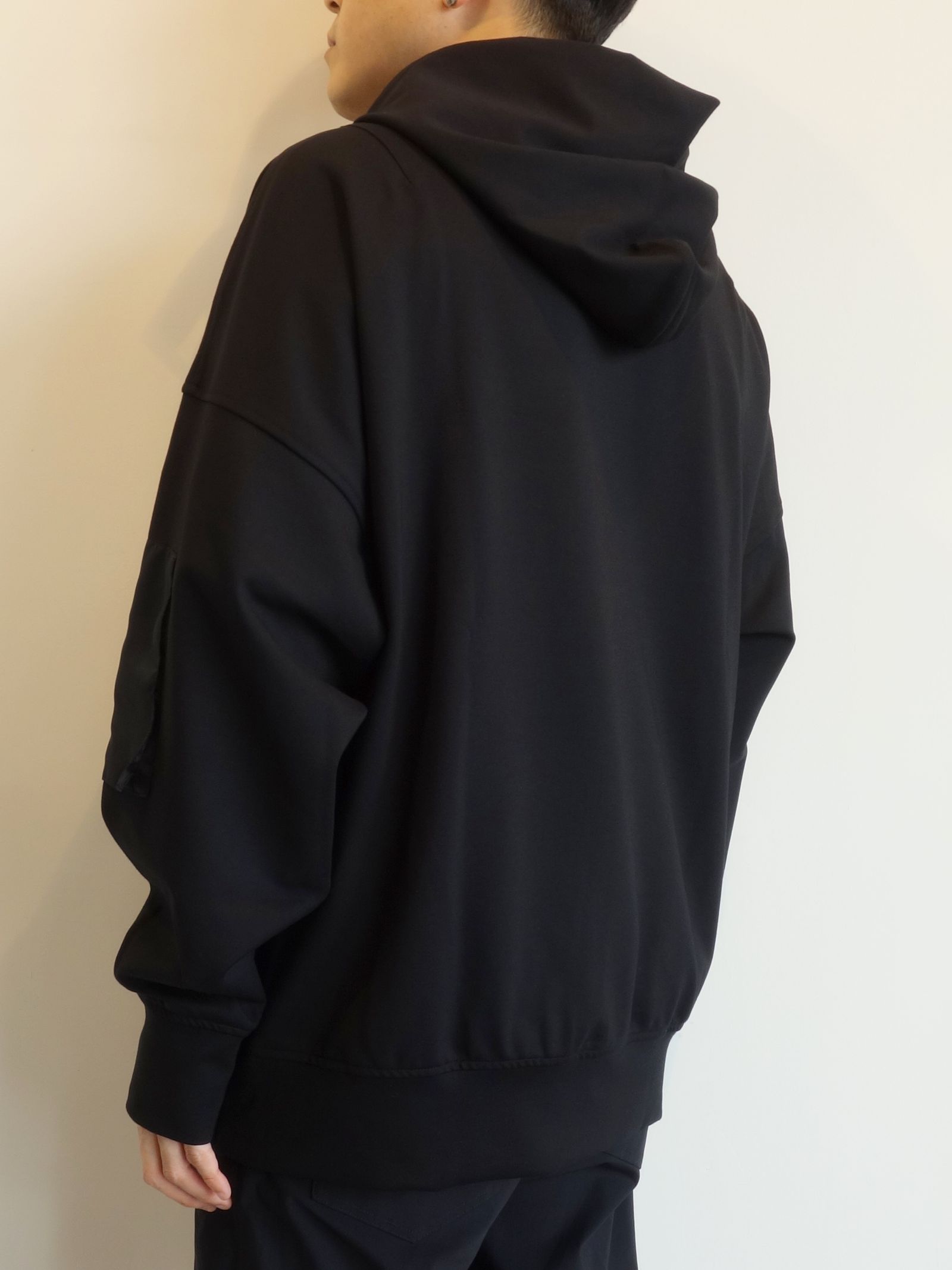 MILITARY POCKET LOOSE HOODIE / RC25-C-005 / ミリタリーポケットパーカー / ブラック