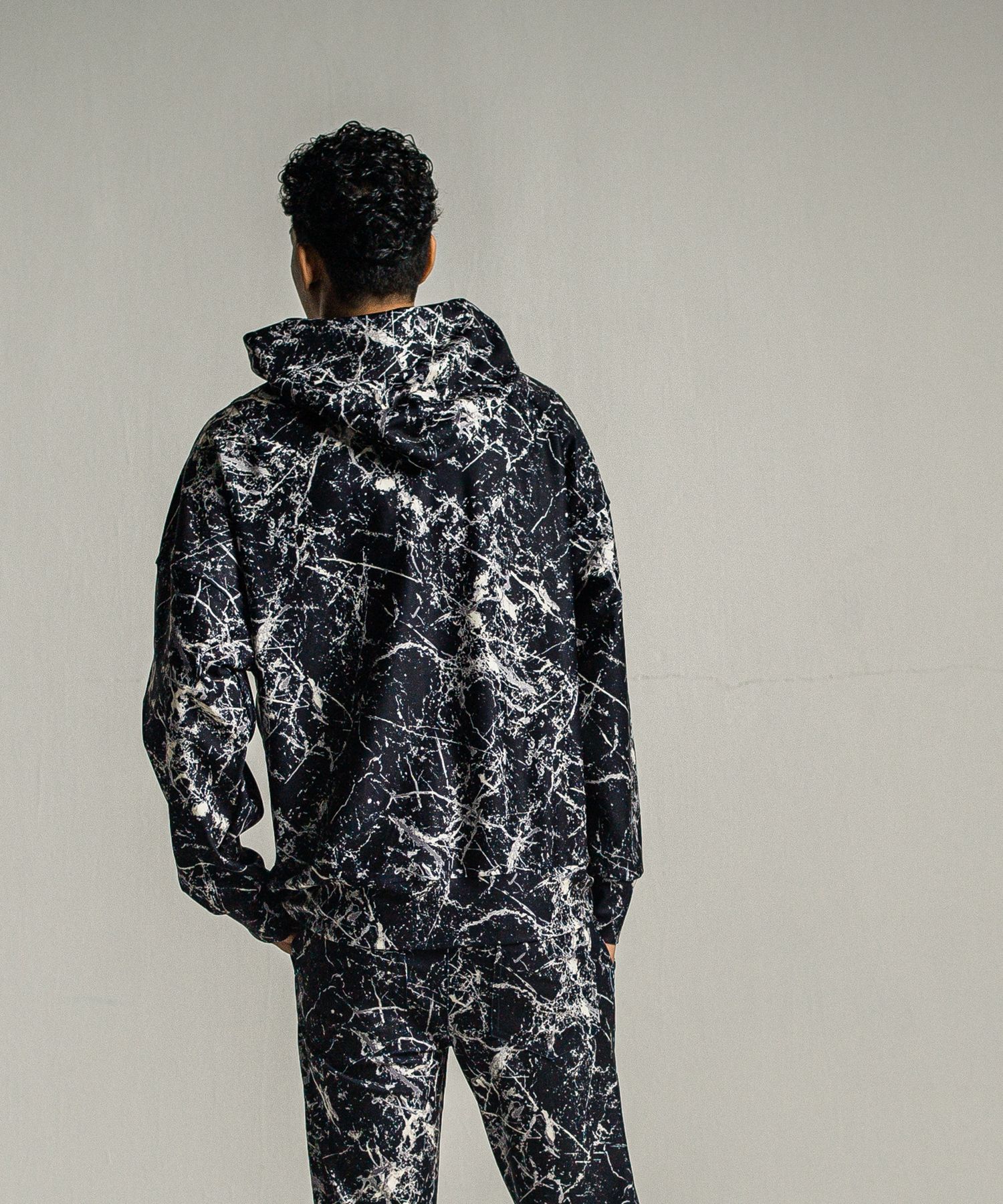 PAINT LOOSE HOODIE / RC34-C-008 / ペイント柄ルーズパーカー / ブラック