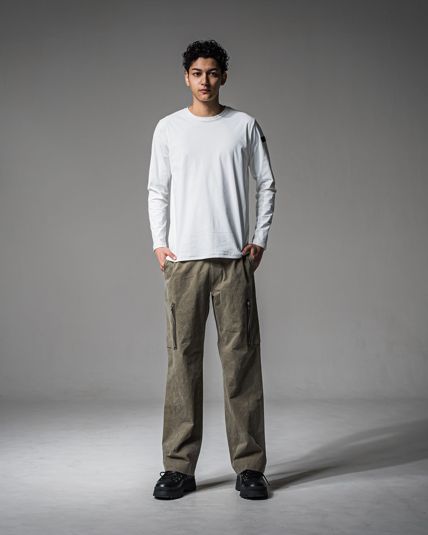 ⭐️RESOUND CLOTHING カーゴパンツ　カーキ⭐️ RESOUND CLOTHING - イージーカーゴパンツ (カーキ）ナイロン