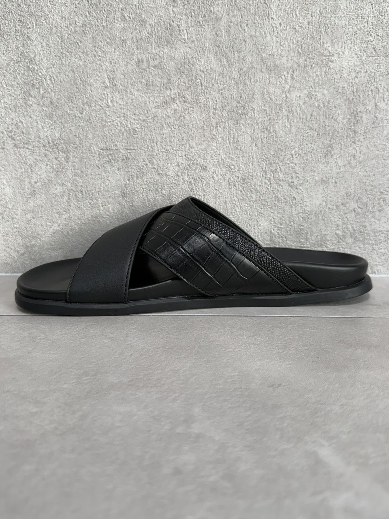 クロスストラップサンダル / usx-26003 / ブラック