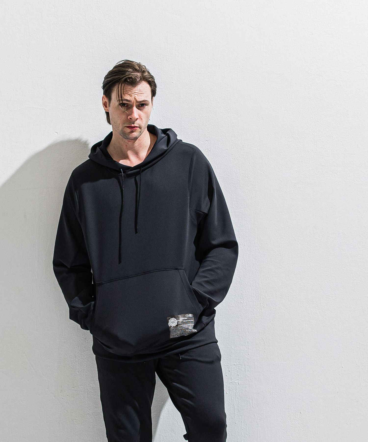 WILL PULLOVER HOODIE / DP1-C-001 / ウィルプリントプルオーバーパーカー / ブラック (2月上旬入荷予定)