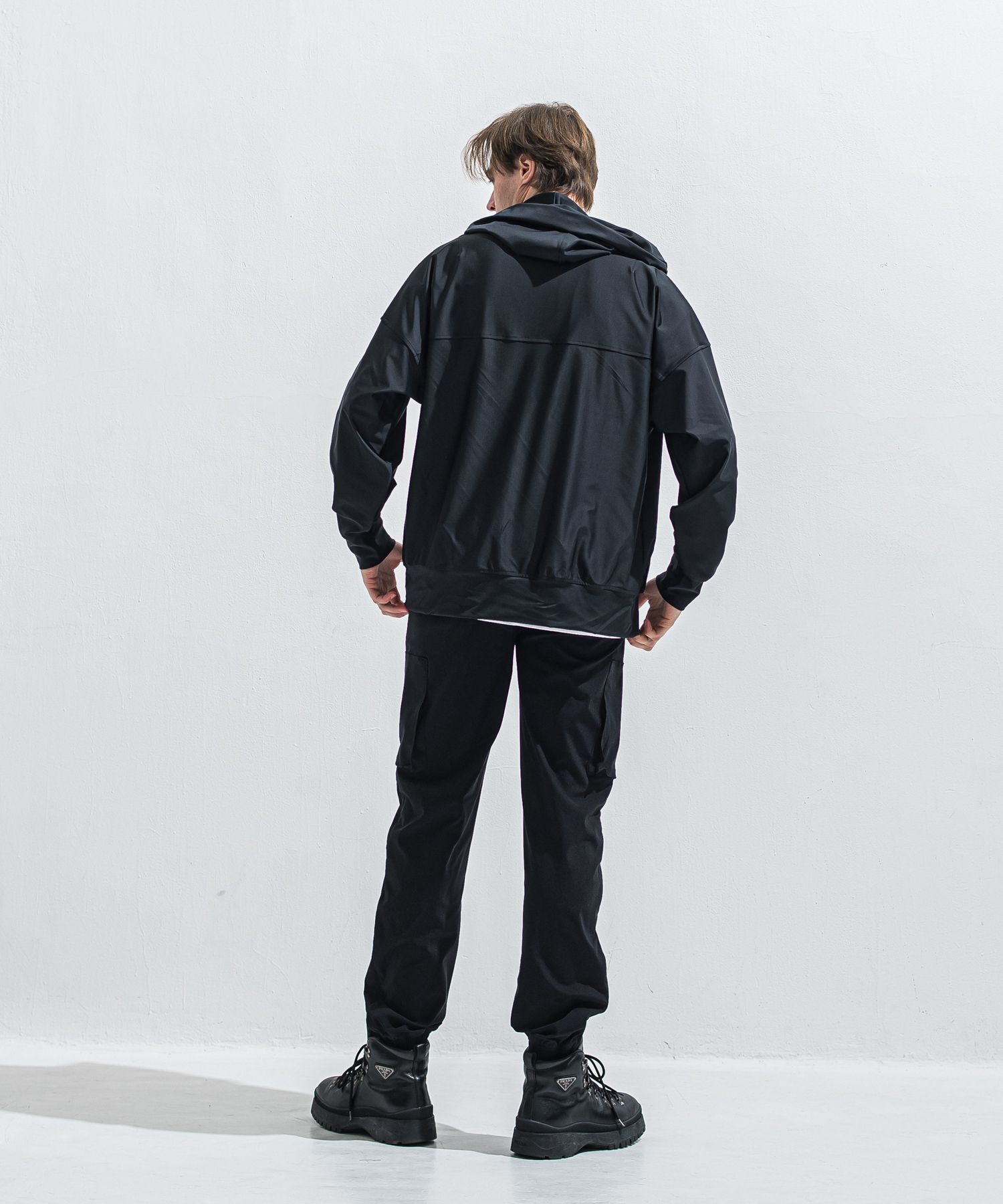 RUSH OVER ZIPUP HOODIE / RC40-C-001 / ラッシュガードパーカー / ブラック (5月下旬入荷予定)