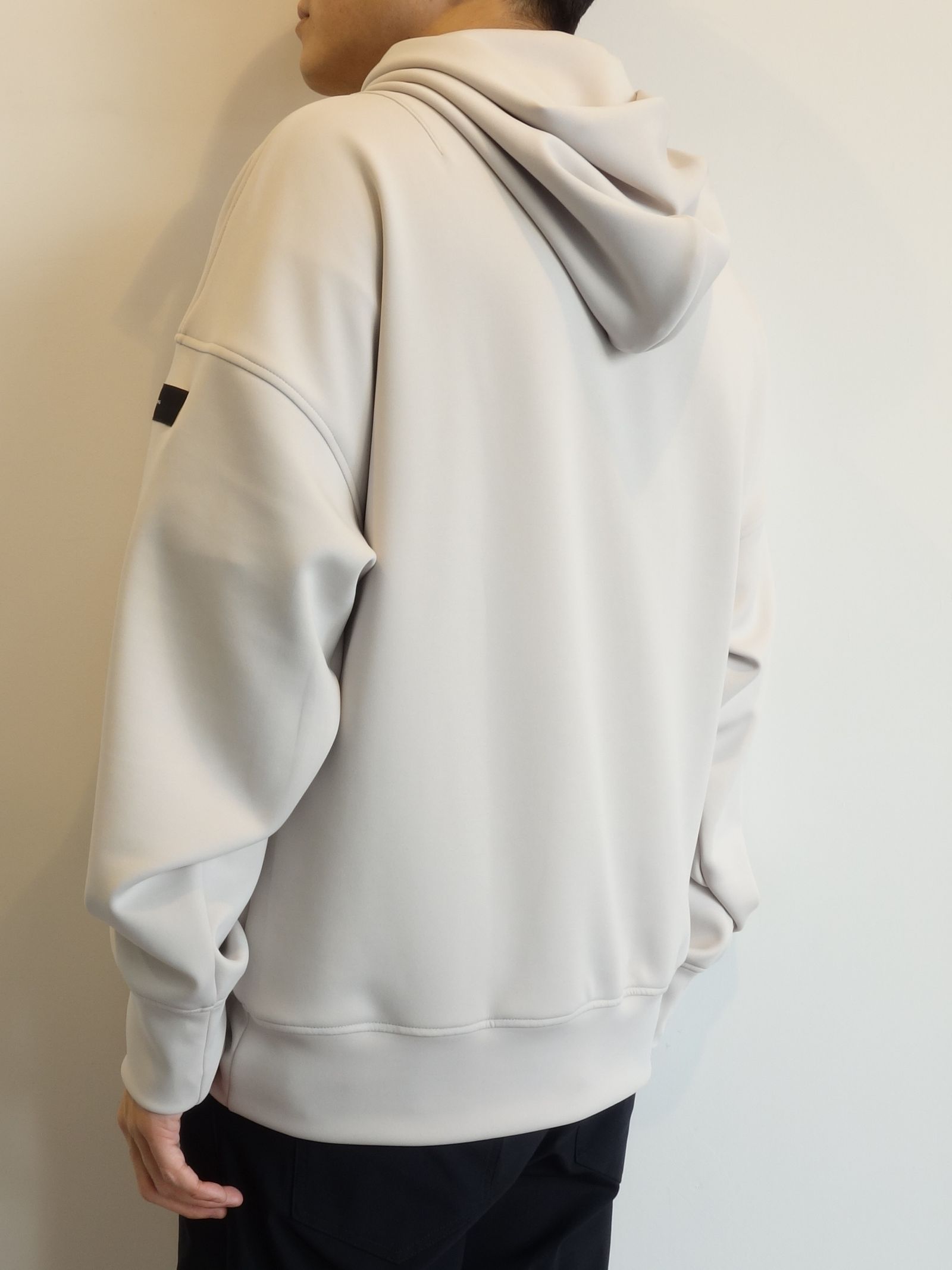 ANTIBACTERIAL NYLON LOOSE HOODIE / RC25-C-006 / ナイロンポケットパーカー / ベージュ