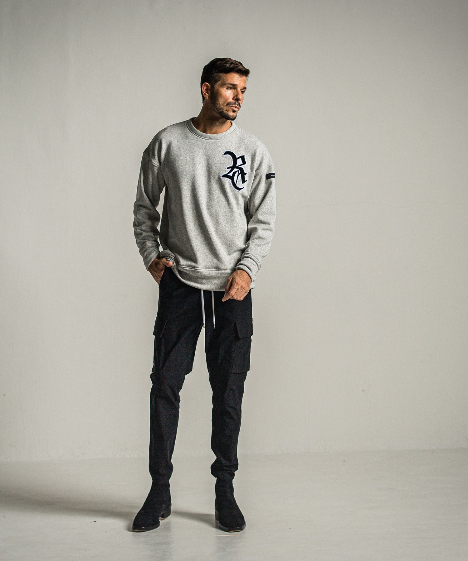 RC CHENILLE VELOURS FLEECE DROP TRAINER / RC34-C-007 / 裏起毛刺繍ワッペントレーナー / グレー
