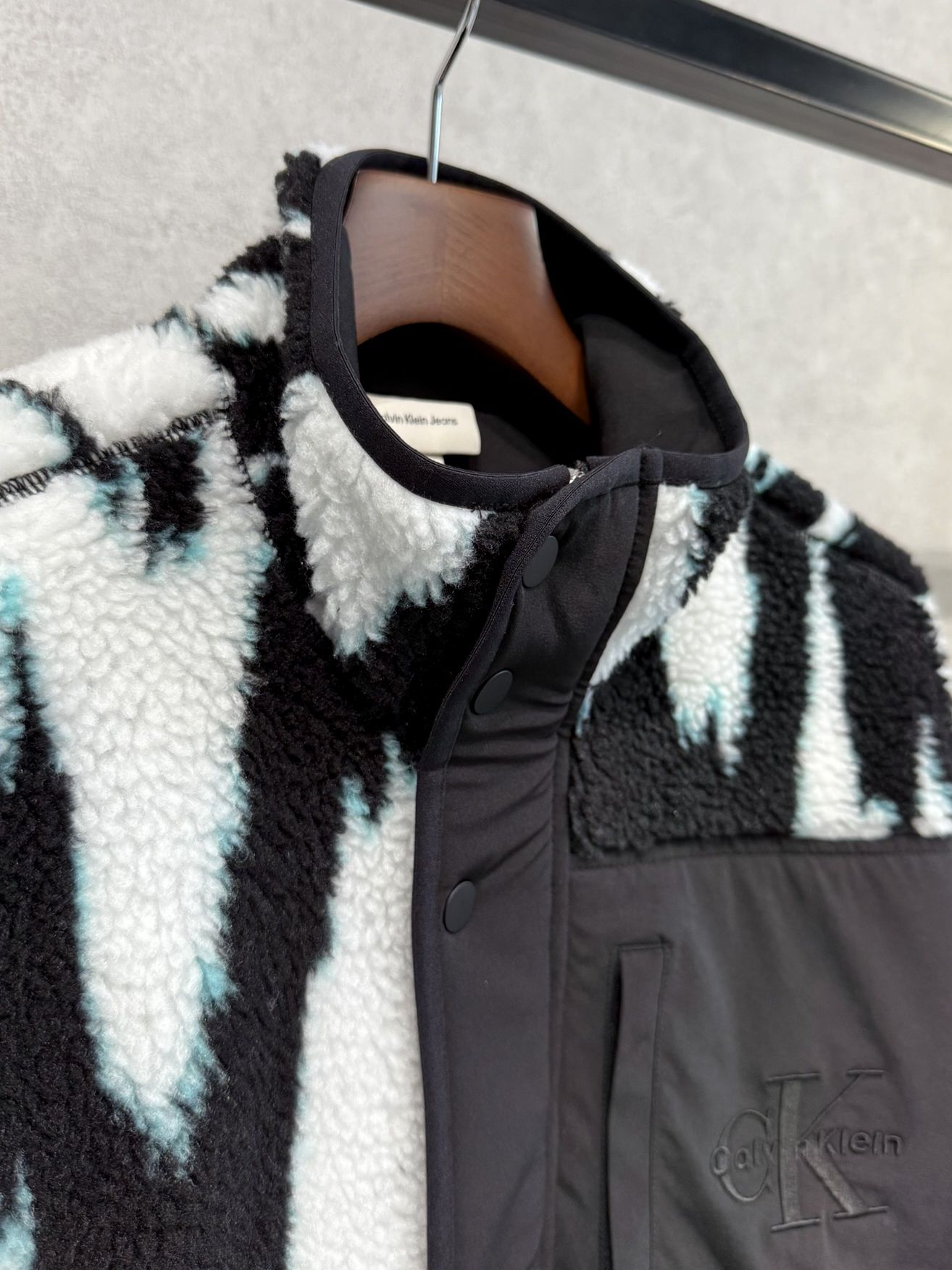 ジャカードシェルパジャケット / ボアジャケット / 4RD219G / UB1(ブラック×ホワイト×サックスブルー)