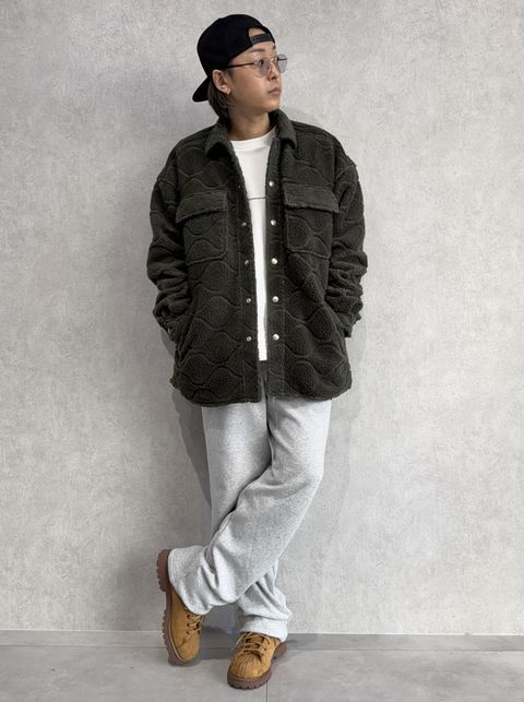 保温性の高いキルティングボアCPOで冬コーデ