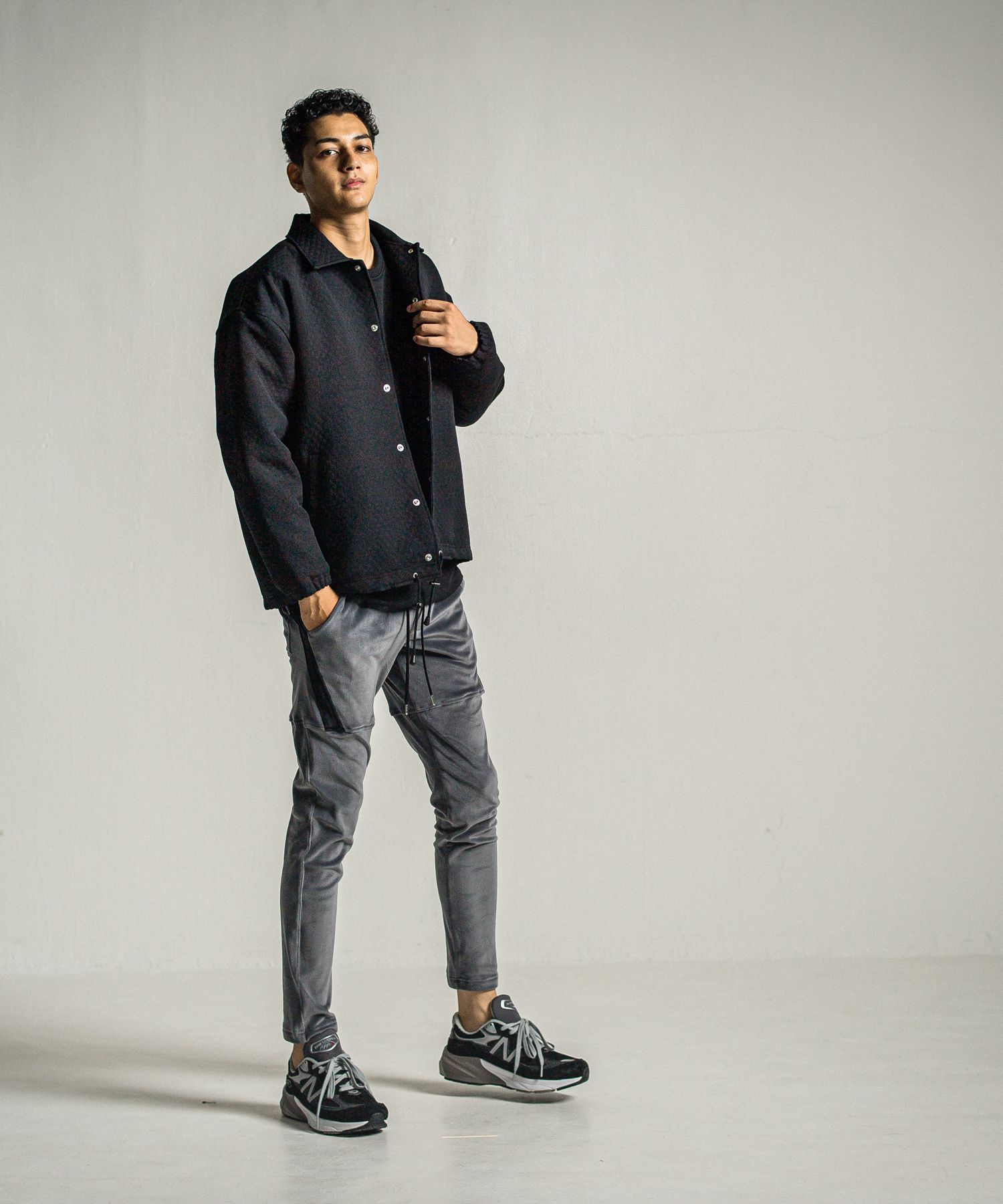 ID VELOURS FLEECE DROP TRAINER / RC34-C-004 / 裏起毛バックロゴトレーナー / ブラック