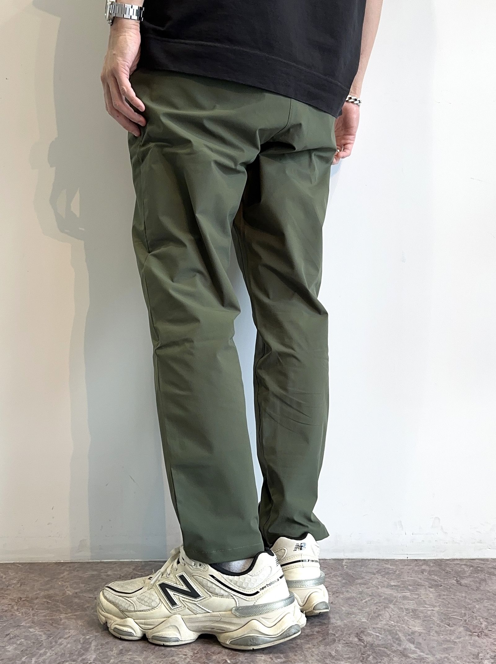 PAT WIDE EASY PANTS / RC31-ST-036 / ベルト付きテーパードワイドパンツ / ナイロンカーキ