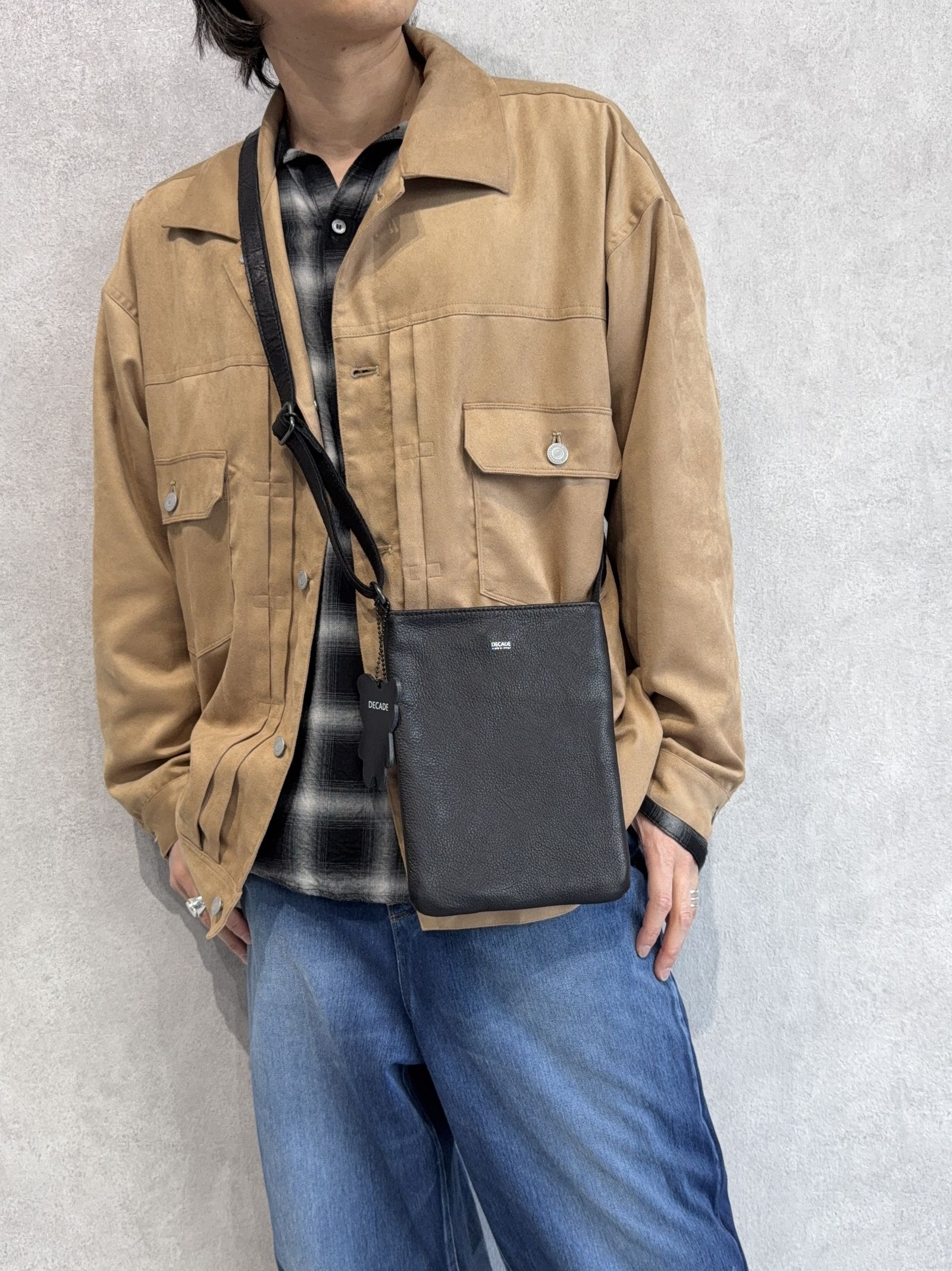 オイルドカウレザー ミニショルダーバッグ / DCD-01395 / ブラック