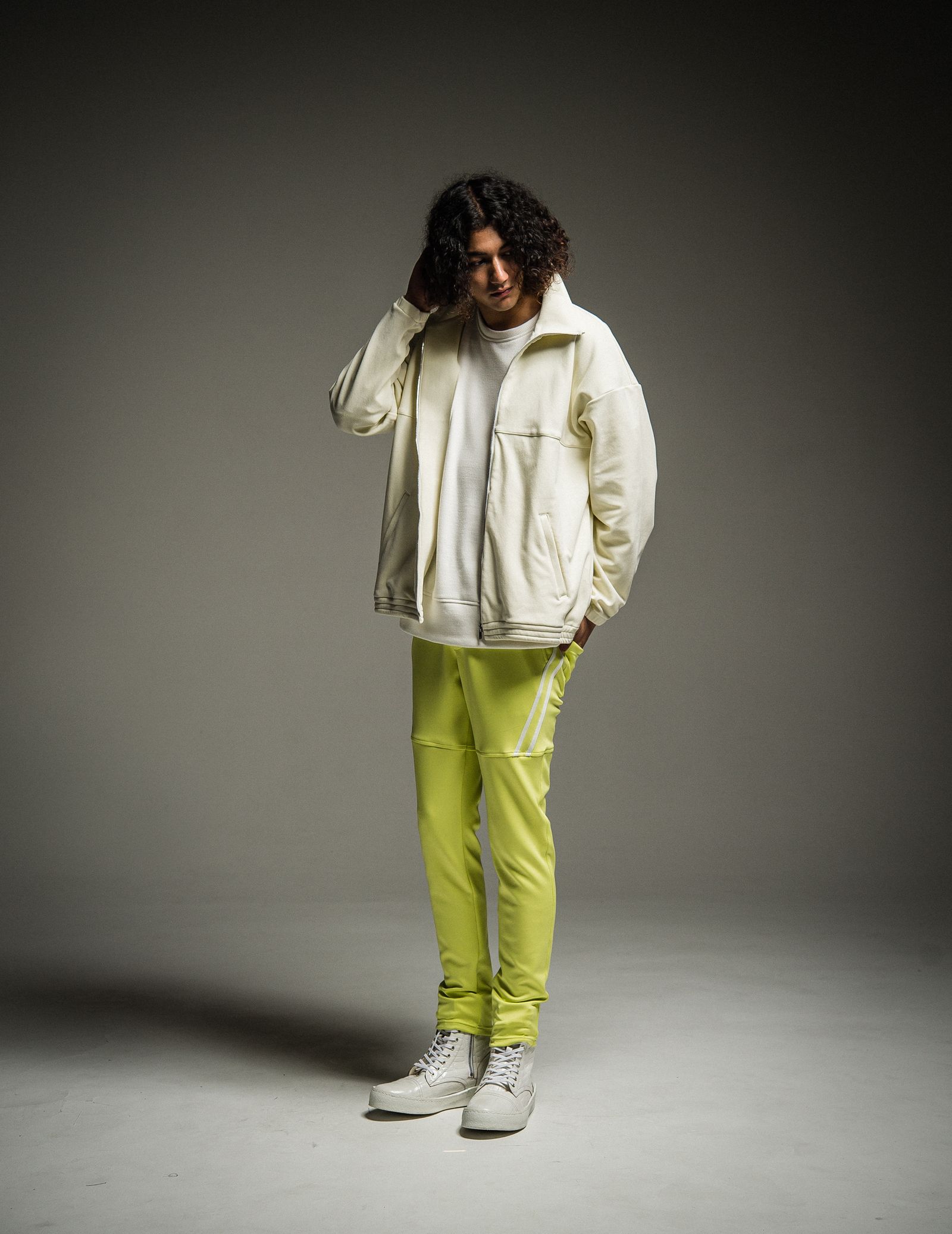 HEAT CORDUROY OVER TRACK JK / RC22-C-008 / コーデュロイトラックジャケット