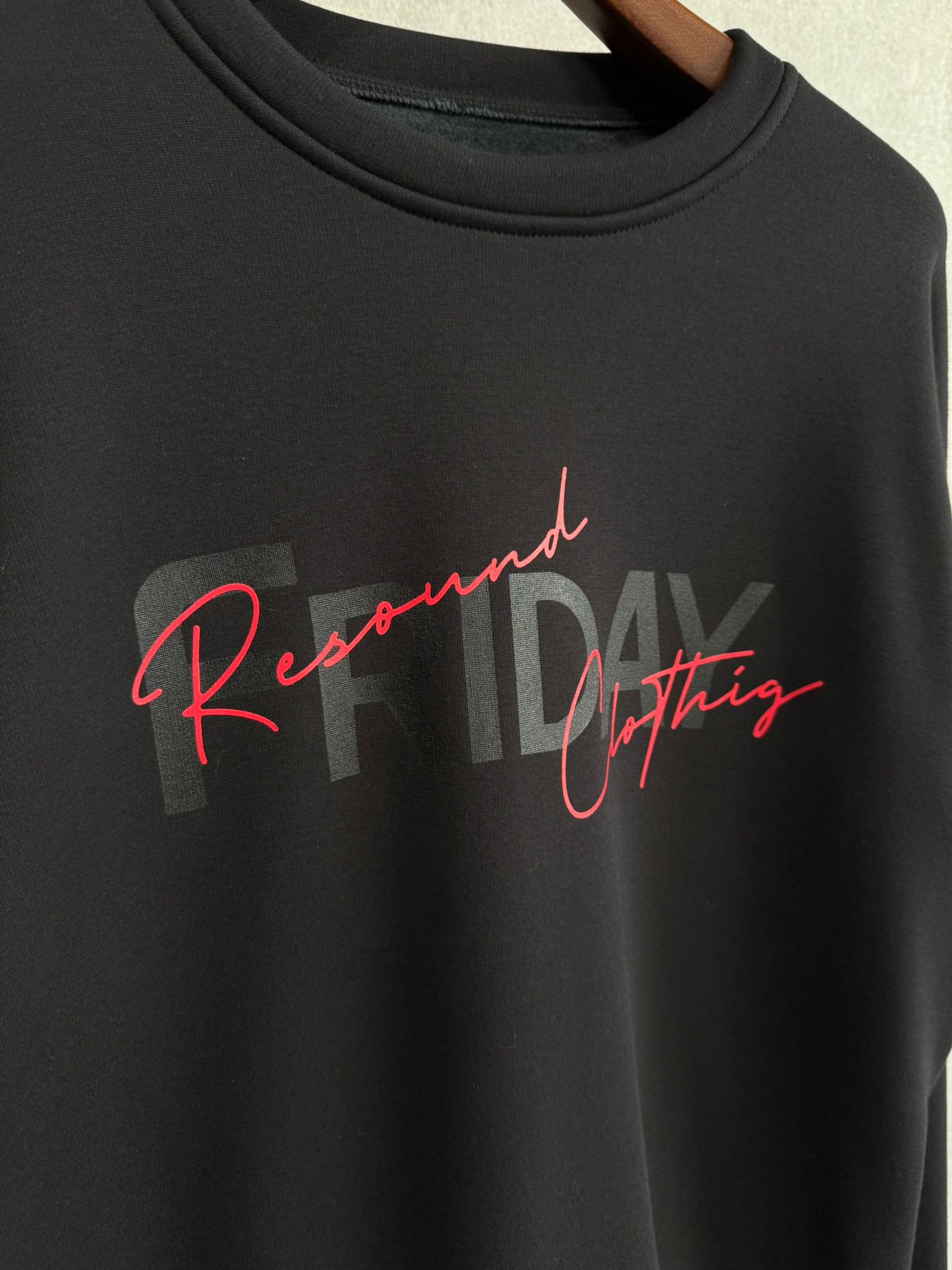 【FRIDAYコラボ】 FRIDAY OLD LOGO VELOURS FLEECE TRAINER / RCF1-C-003 / 裏起毛FRIDAYオールドロゴトレーナー / ブラック