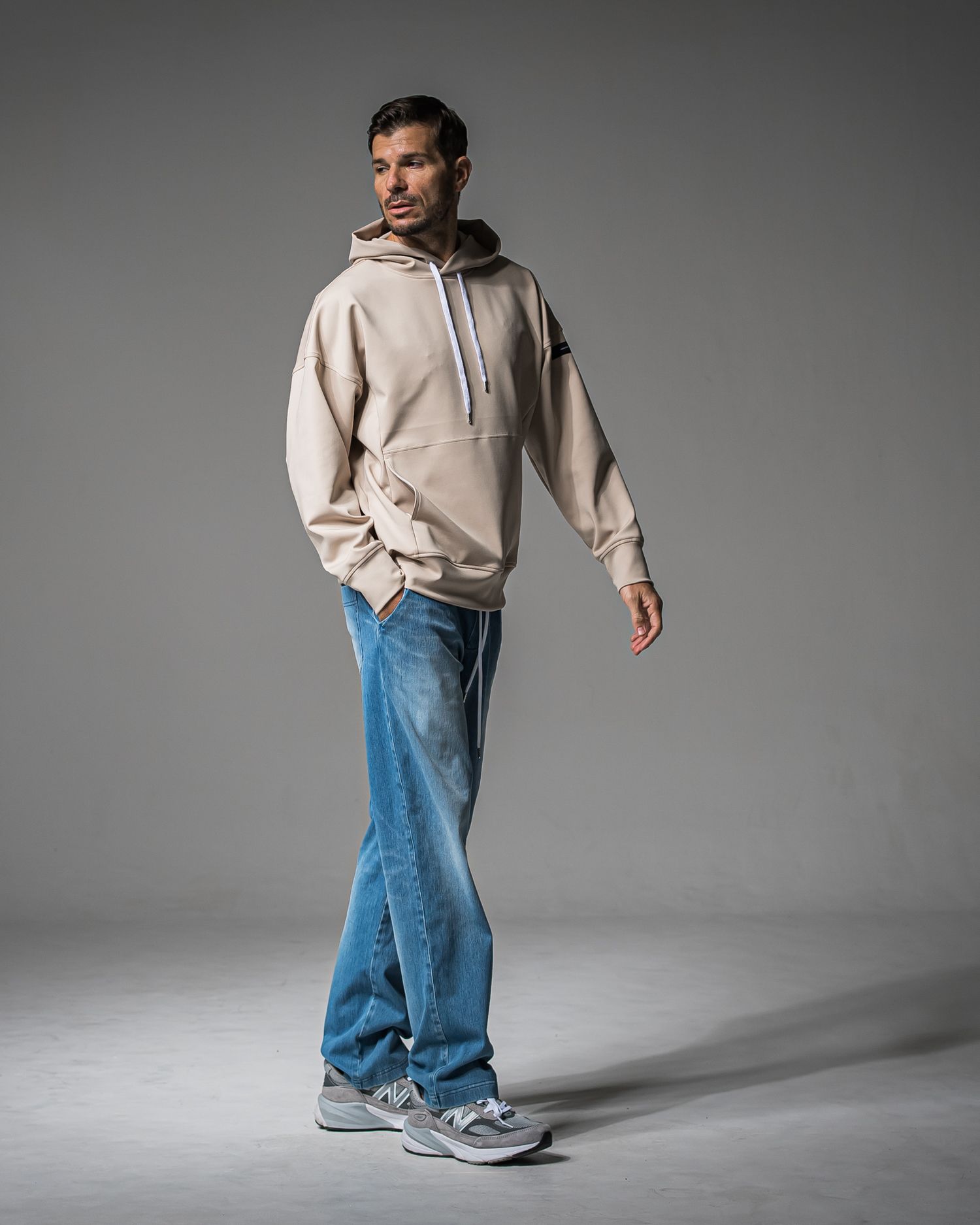 BACK ID LOOSE HOODIE / RC37-C-006 / バックロゴパーカー / ベージュ (9月中旬入荷予定)
